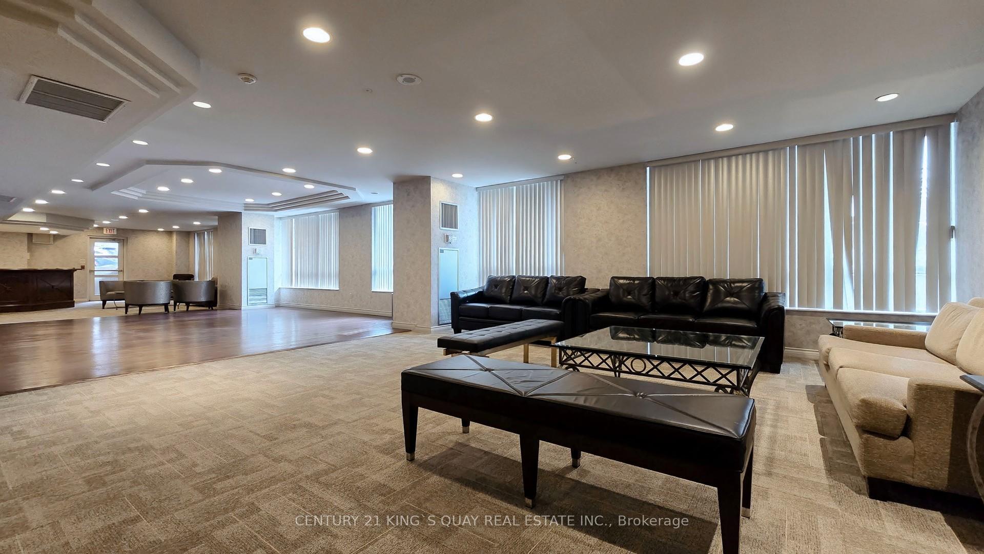 2 Bedrooms Condo at 18 Pemberton, Toronto For sale