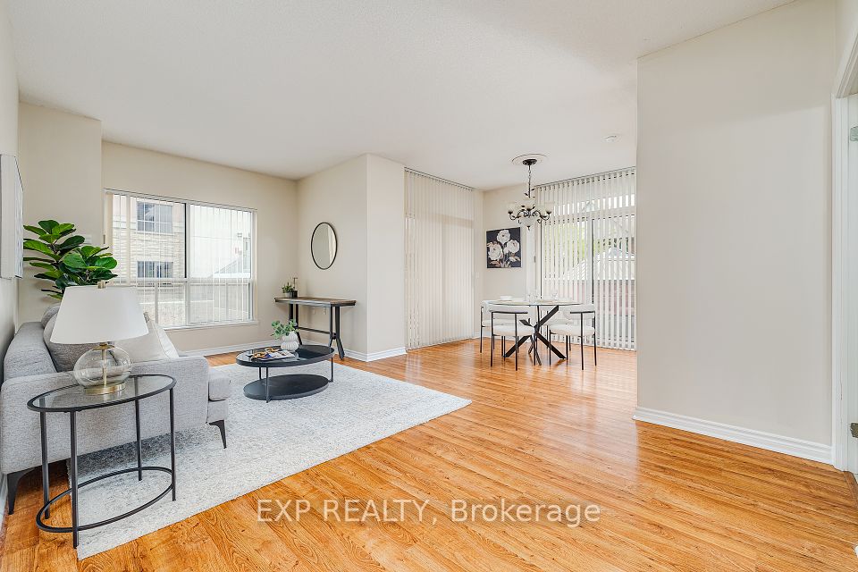 810 Scollard