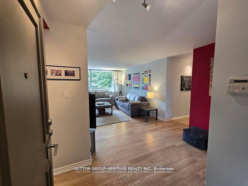 2 Bedrooms Condo at 75 Wynford Heights, Toronto For sale