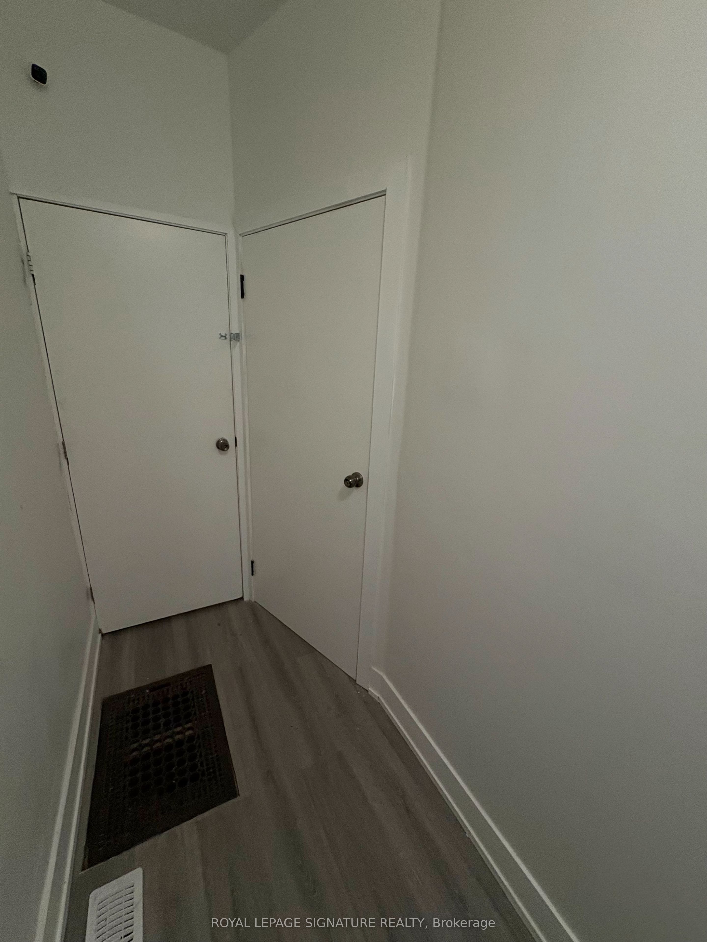172 Coxwell Avenue, #Main