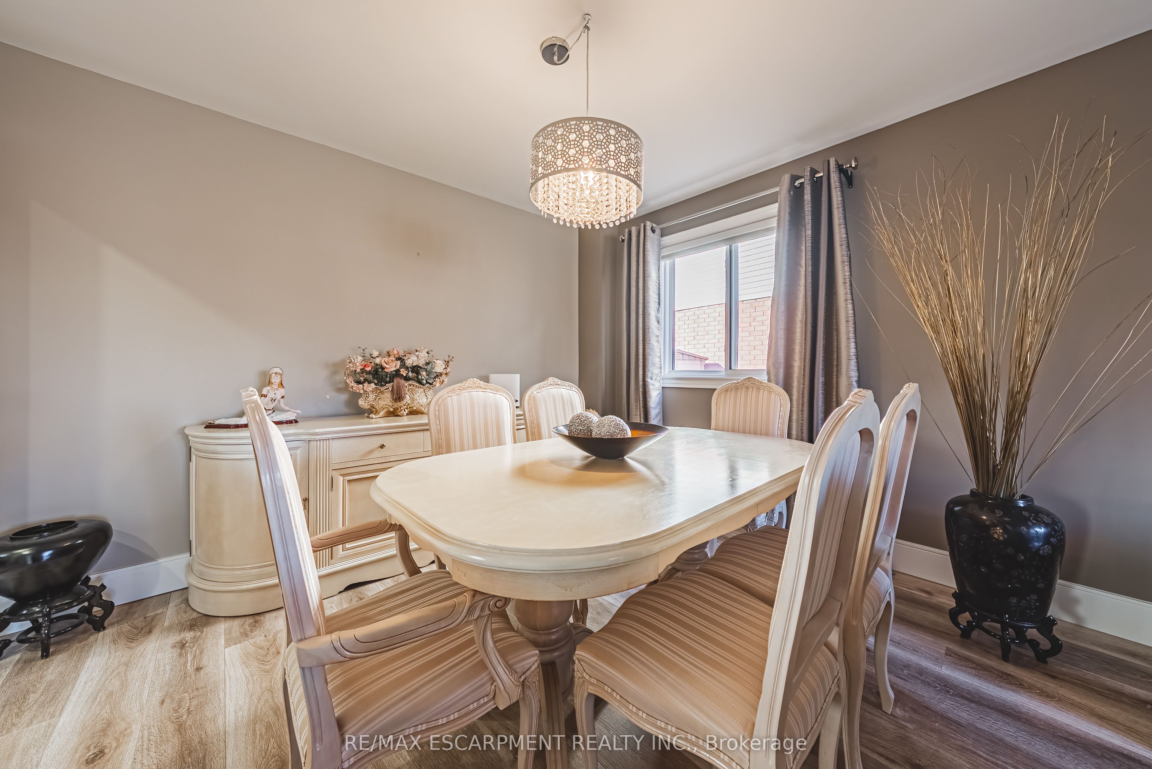 103 Broughton Avenue