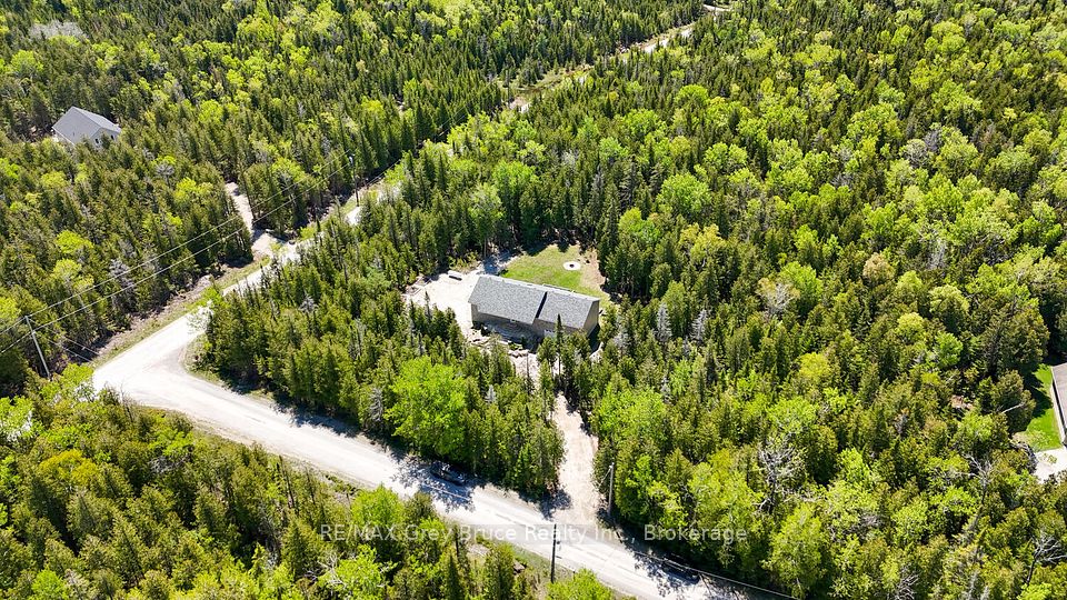 114 Pike Street, Northern Bruce Peninsula, ON N0H 1W0