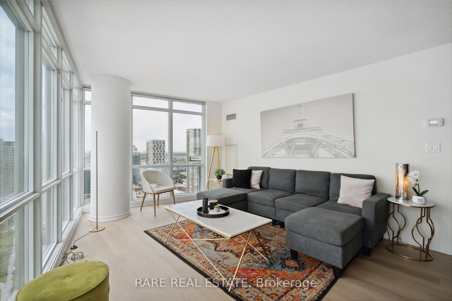 3 Bedrooms Condo at 11 Brunel, Toronto For sale