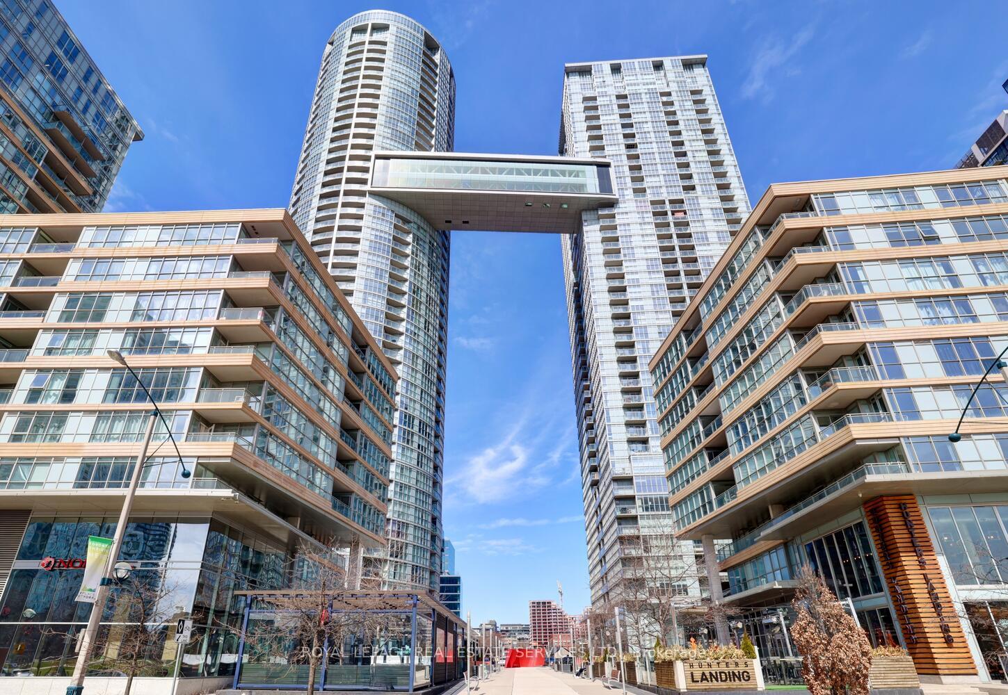 #3515 – 15 Iceboat Terrace, Toronto, ON M5V 4A5