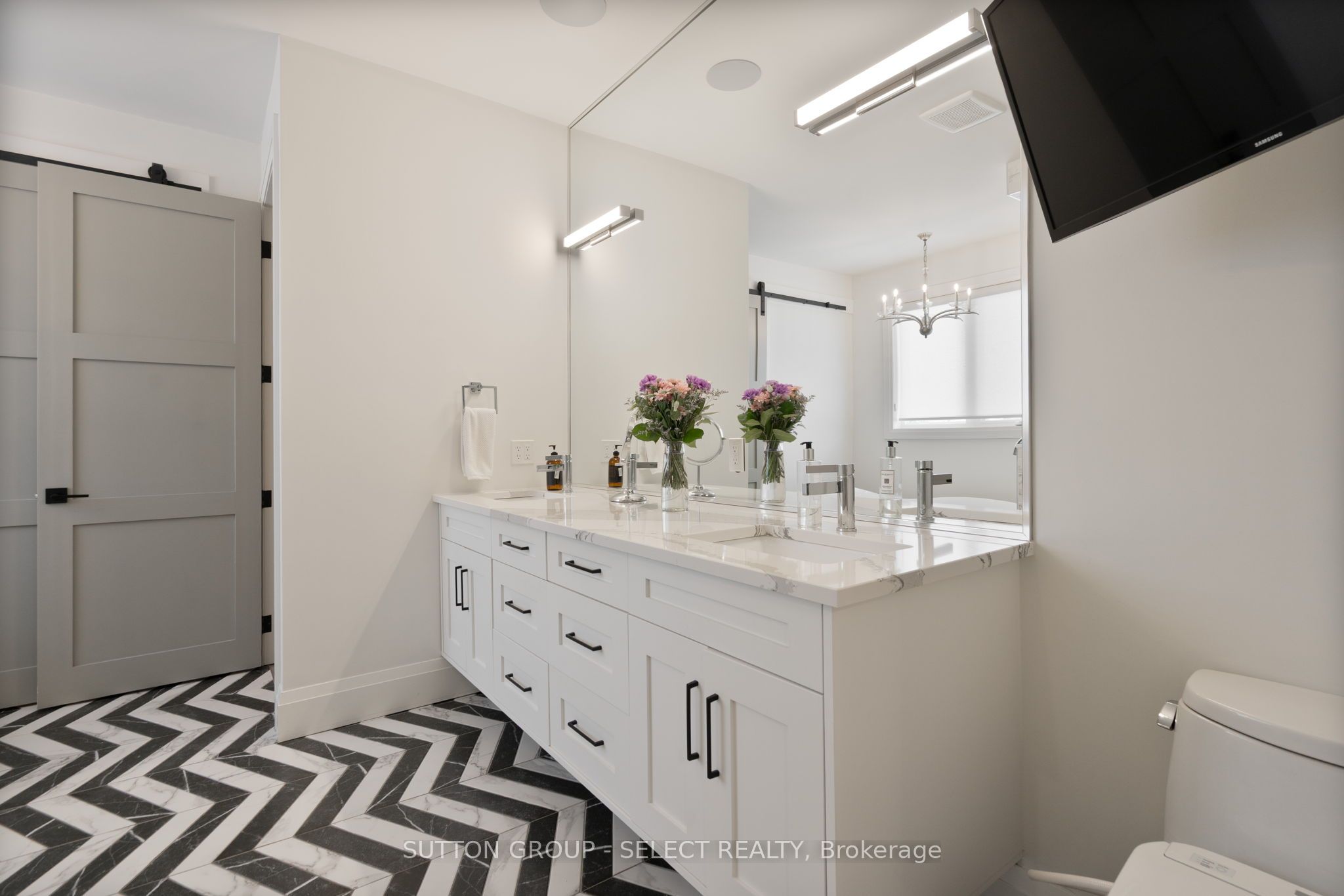 119 LANGARTH Street, London, ON N6A 5Z2