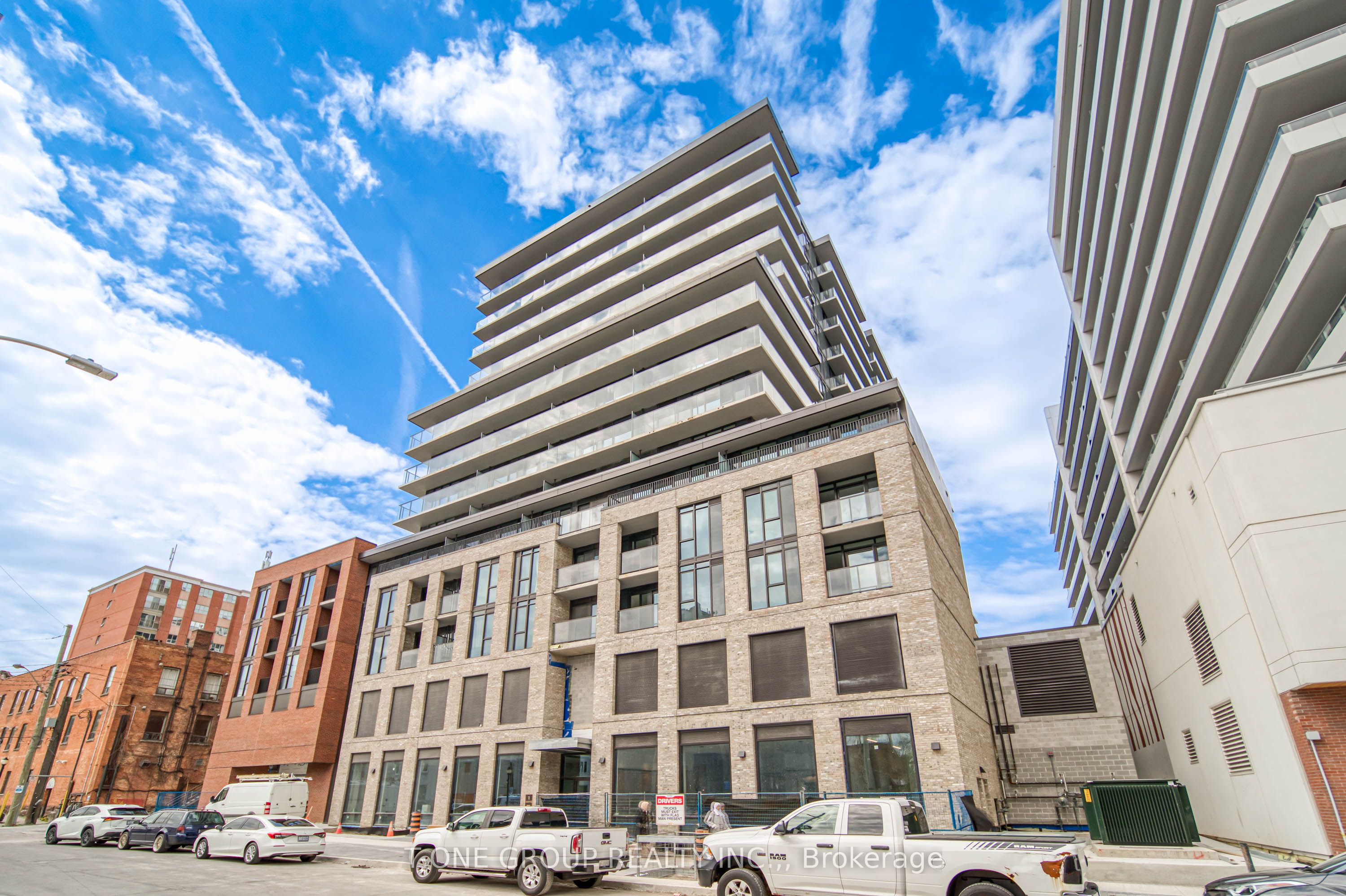 #910 - 1 Jarvis Street, Hamilton, ON L8R 3J2