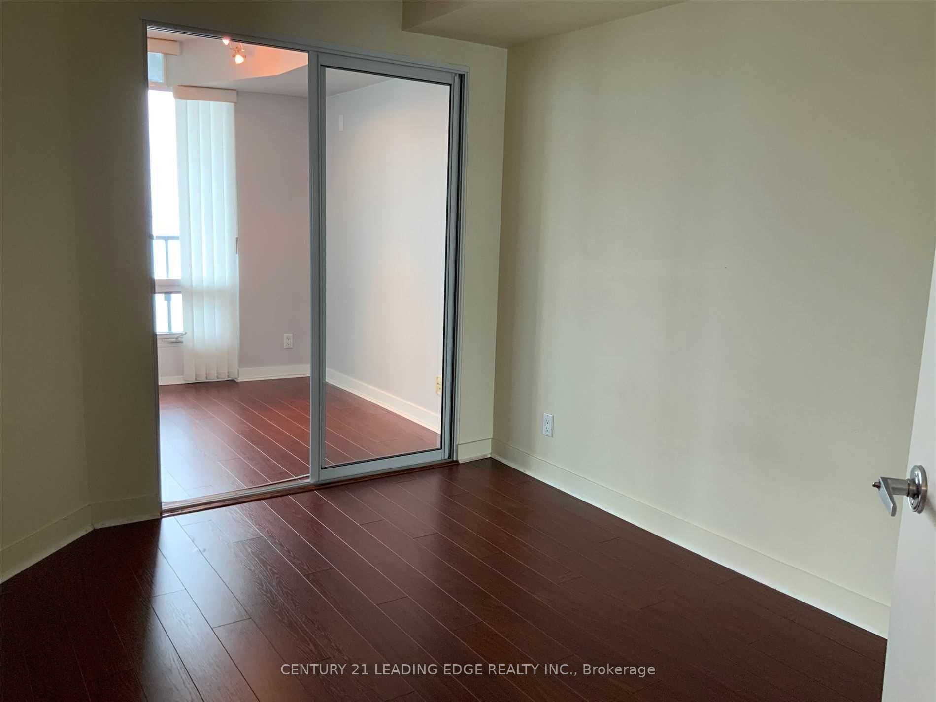 373 Front Street W, #3007