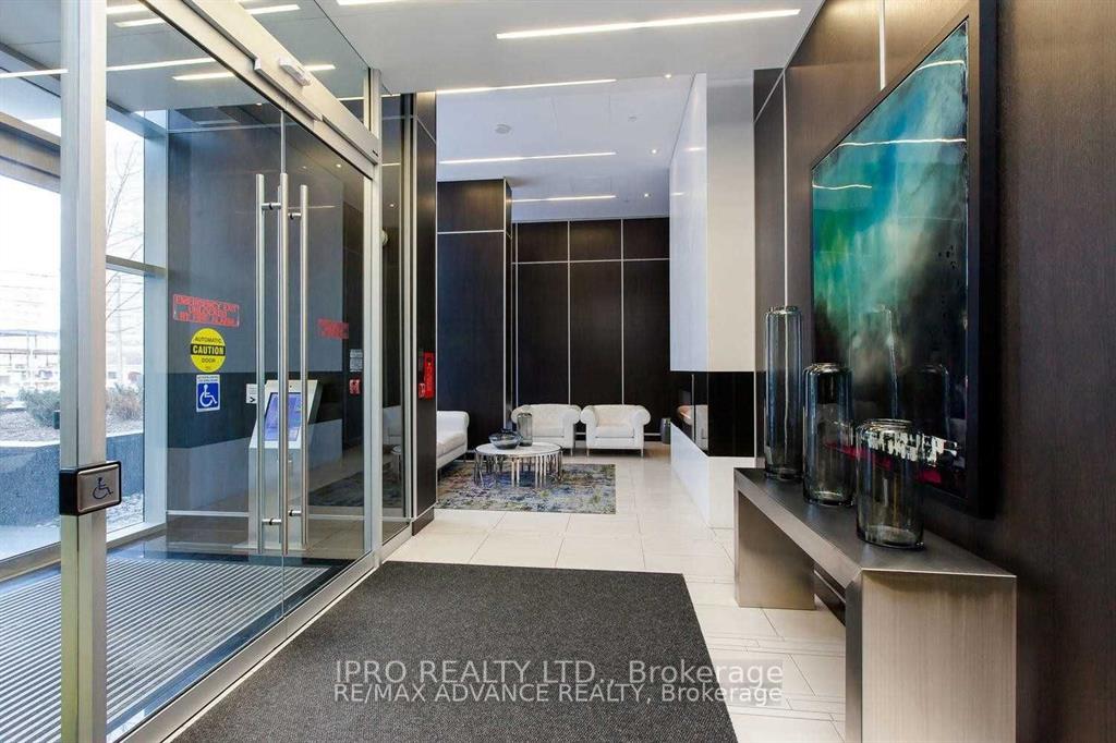 3 Bedrooms Condo at 9 Bogert, Toronto For sale