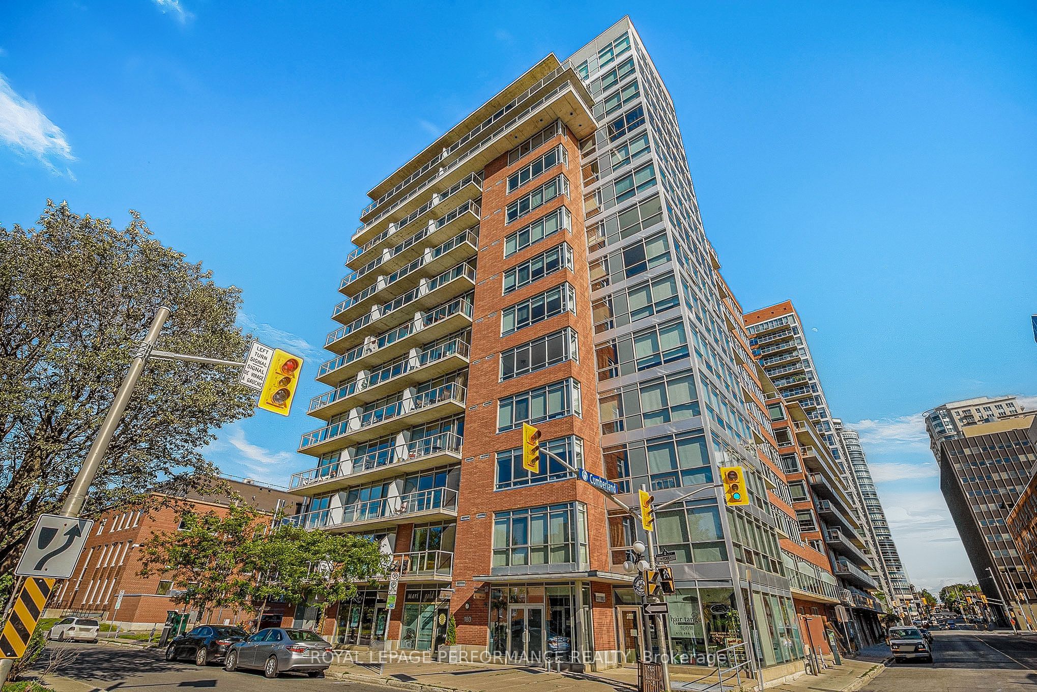 #302 - 180 York Street, LowerTownSandyHill, ON K1N 1J6