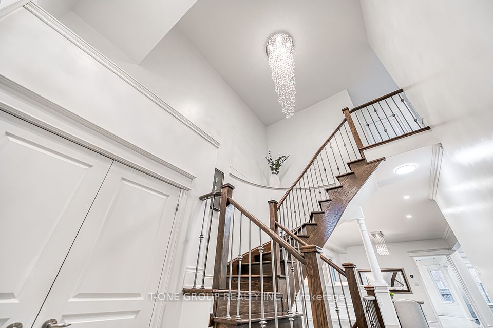 foyer and stairs to 2nd floor