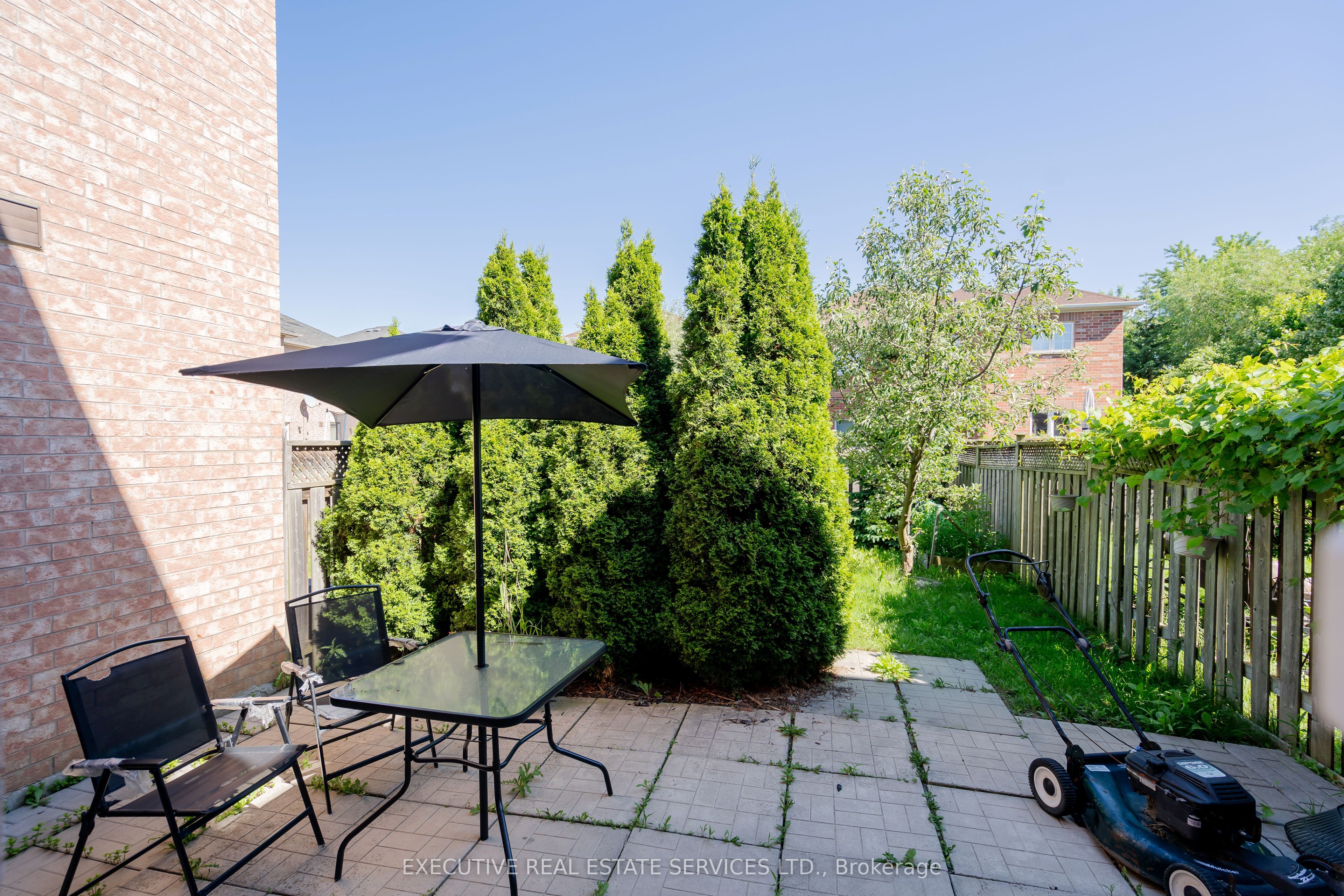 12 Heartview Road, Brampton, ON L6Z 0C6