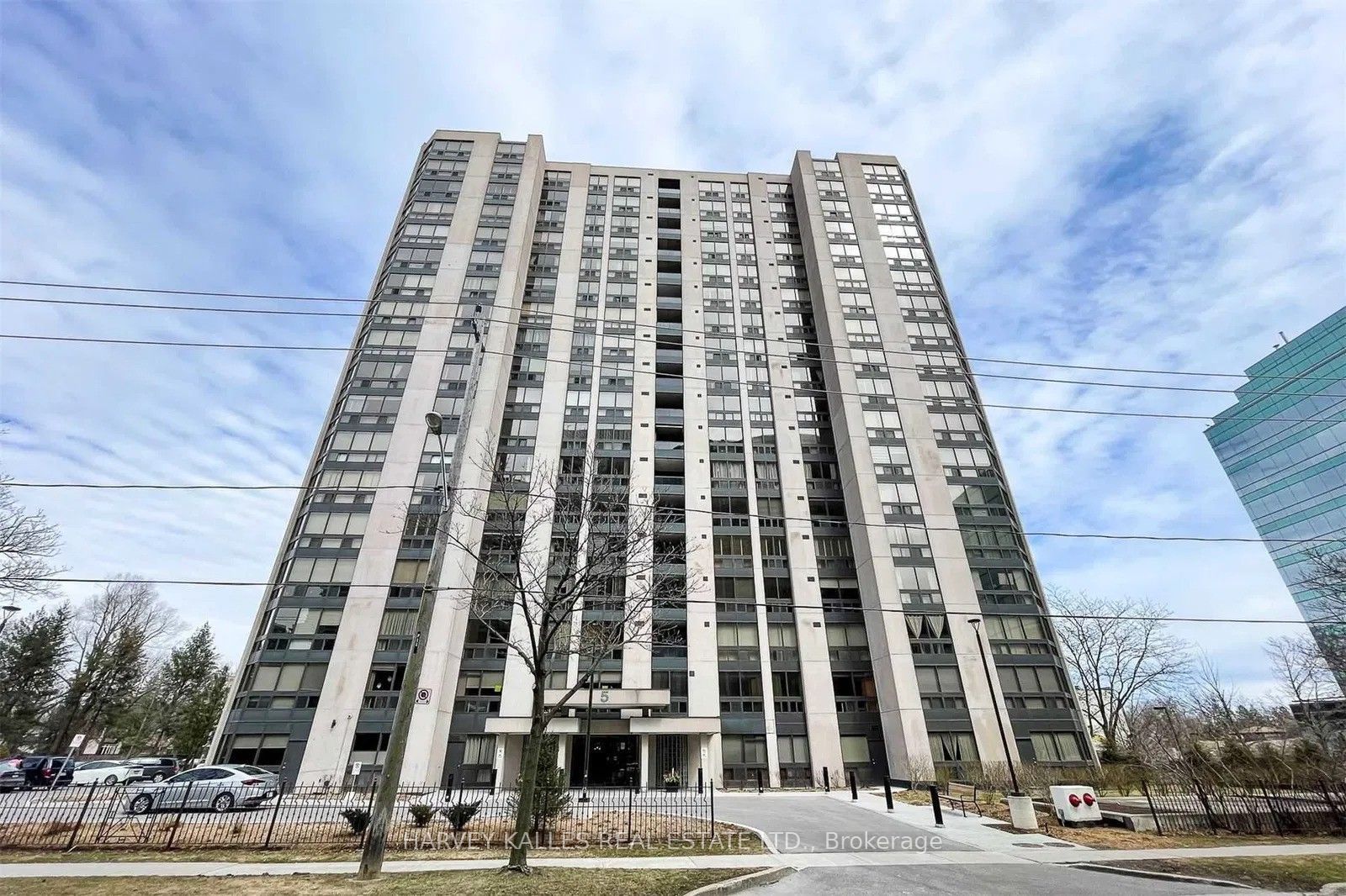 5 Kenneth Avenue 1706