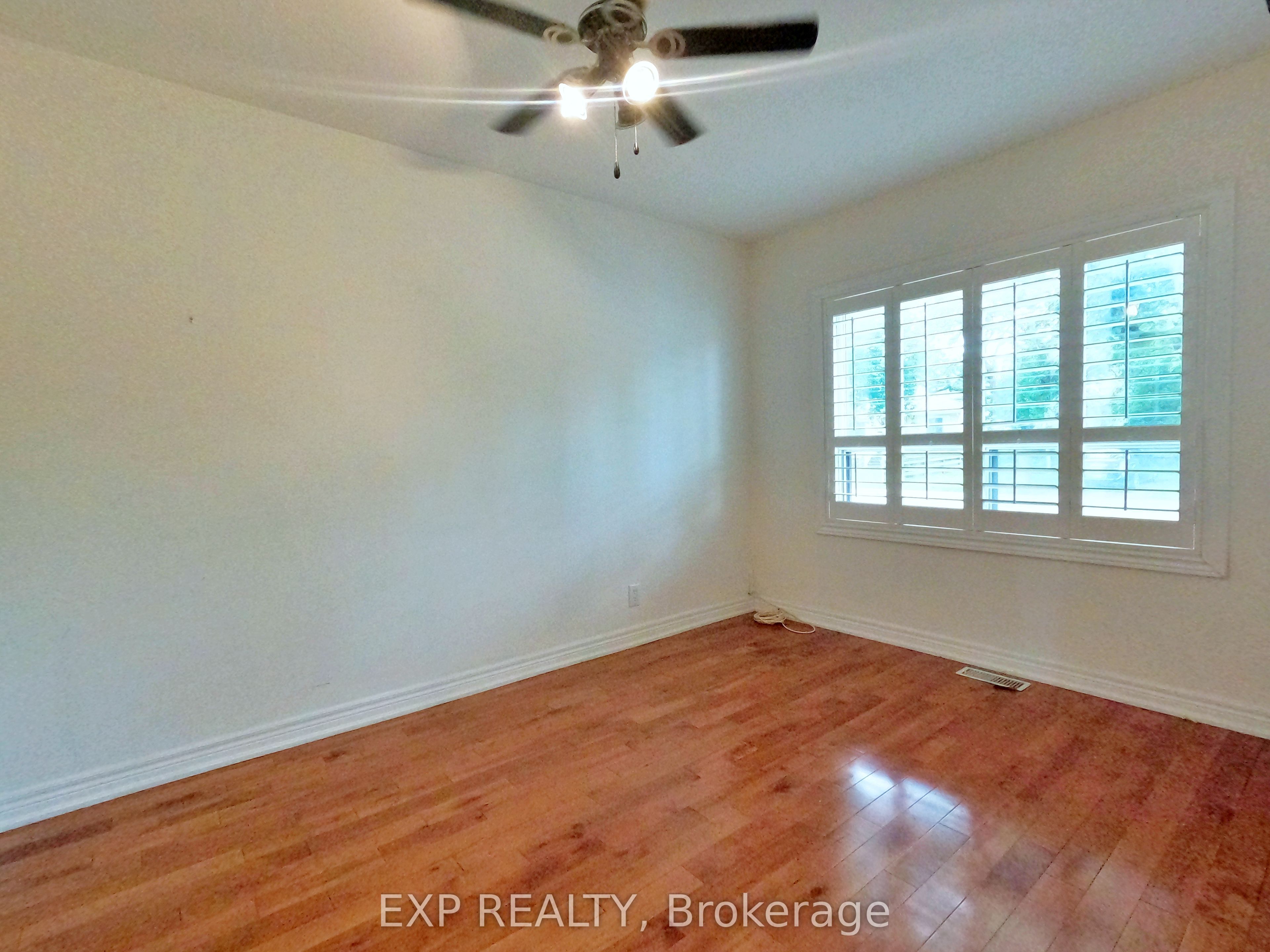 23 Struthers Street, Toronto, ON M8V 1Y2