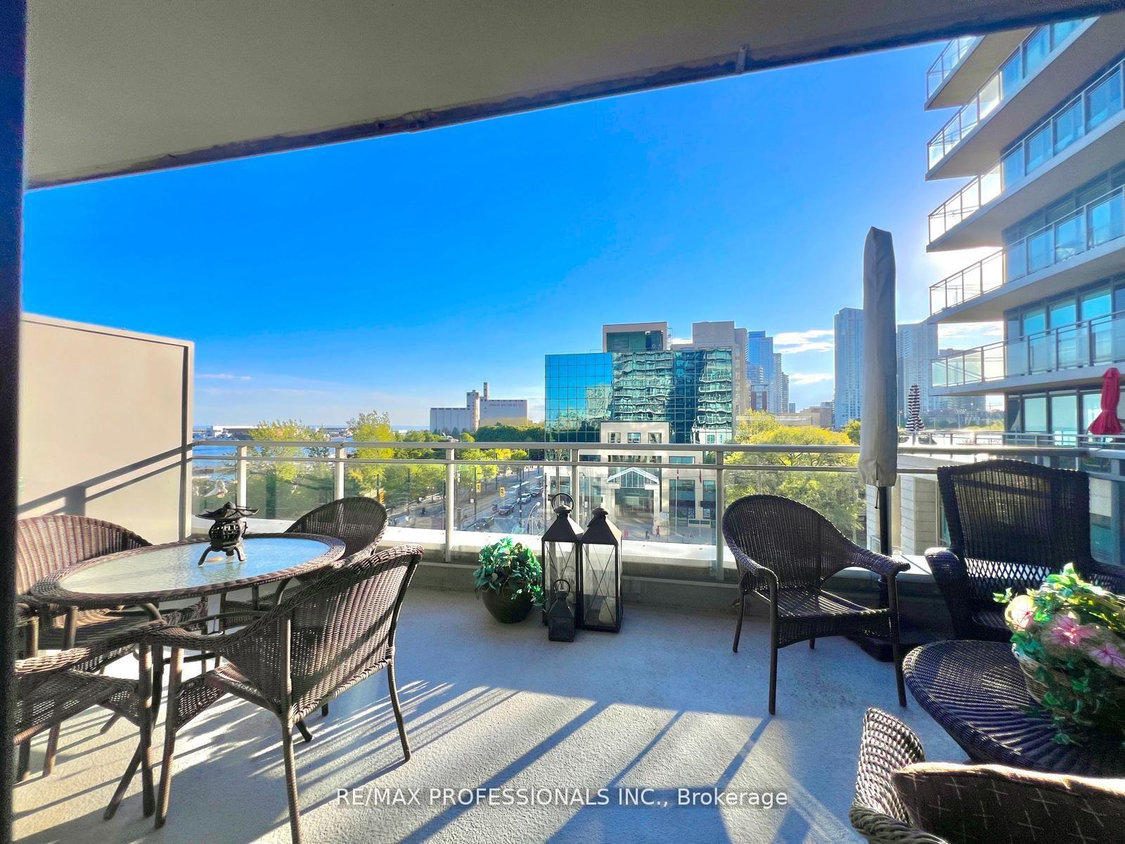 2 Bedrooms Condo at 410 Queens, Toronto For sale