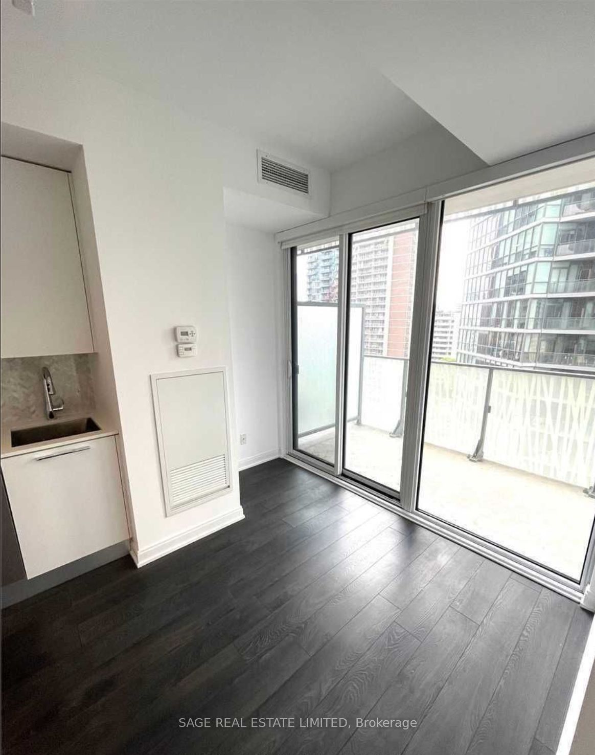 42 Charles Street E, #1003