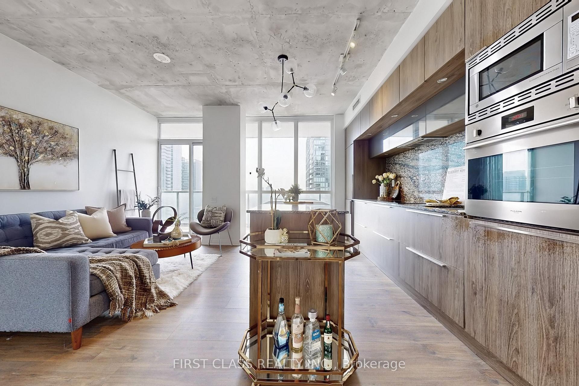 3 Bedrooms Condo at 88 Blue Jays, Toronto For sale