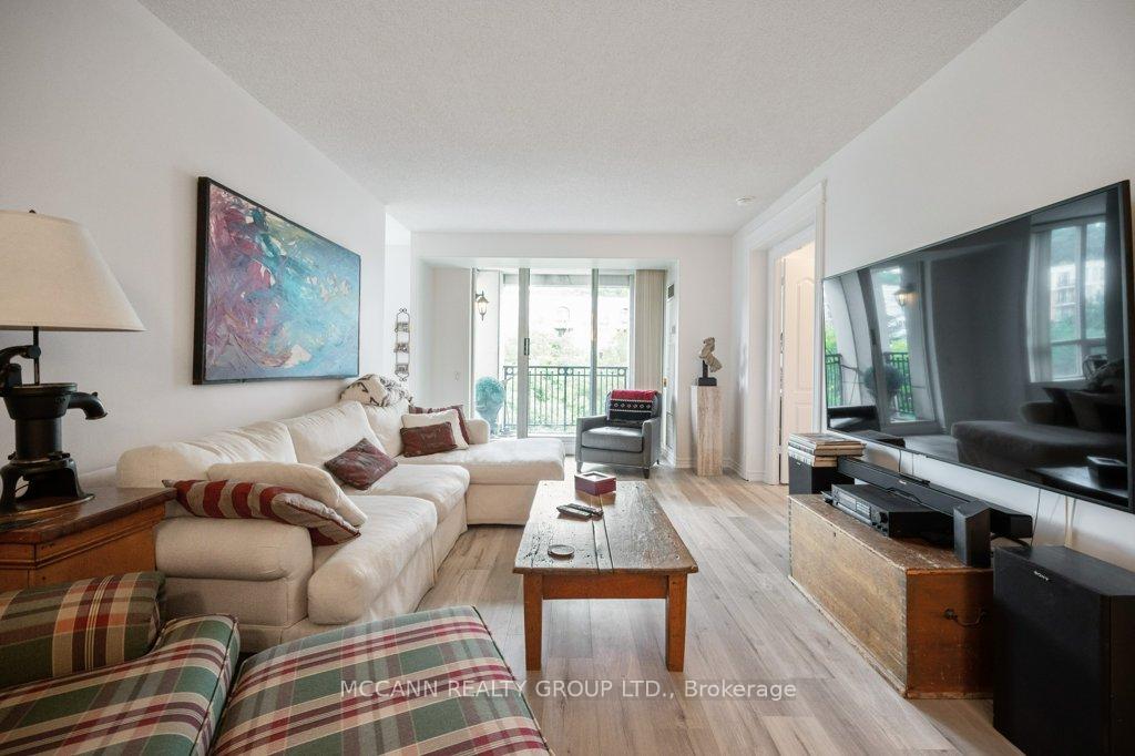 2 Bedrooms Condo at 18 William Carson, Toronto For sale