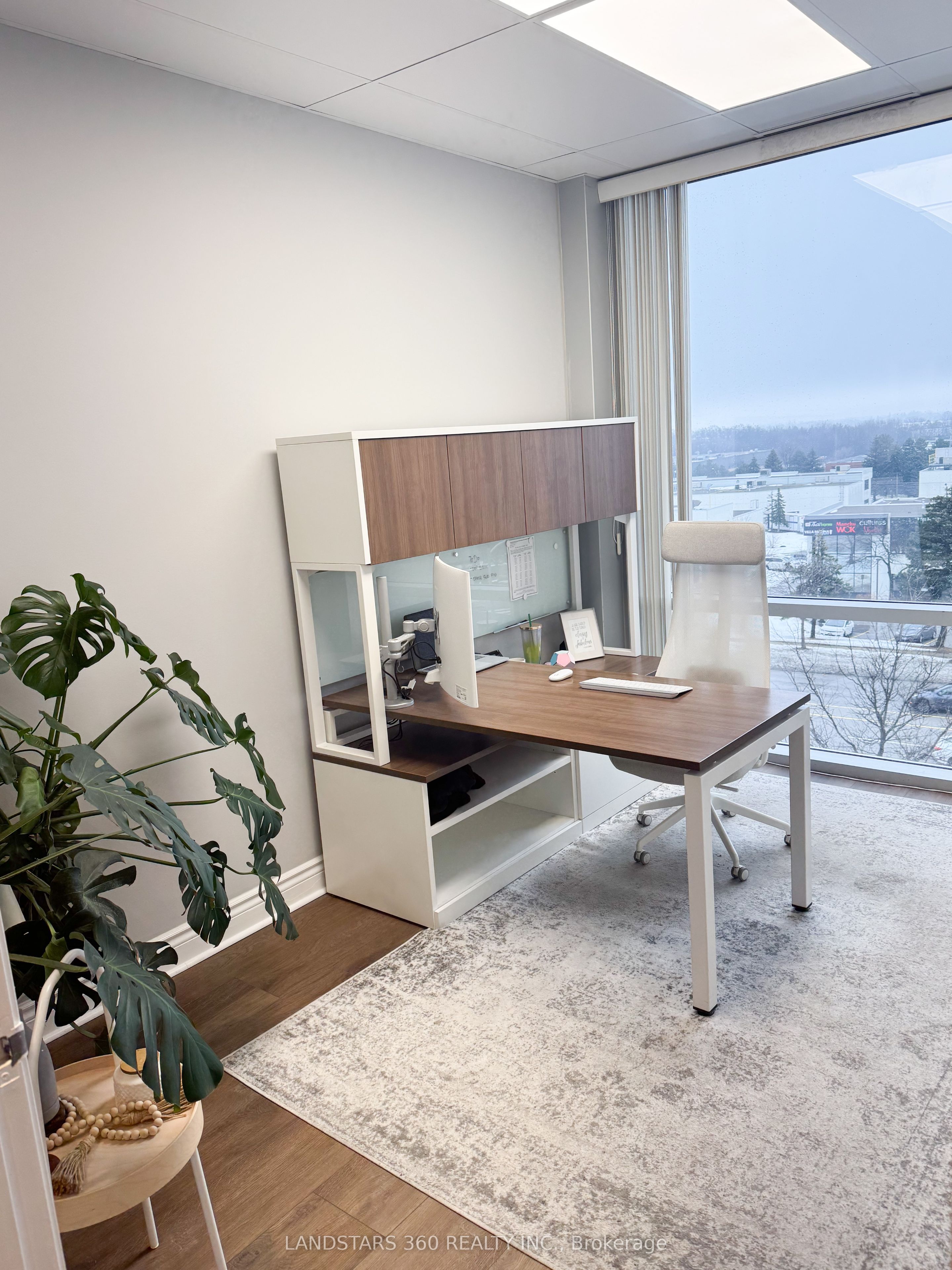 9140 Leslie Street, #407