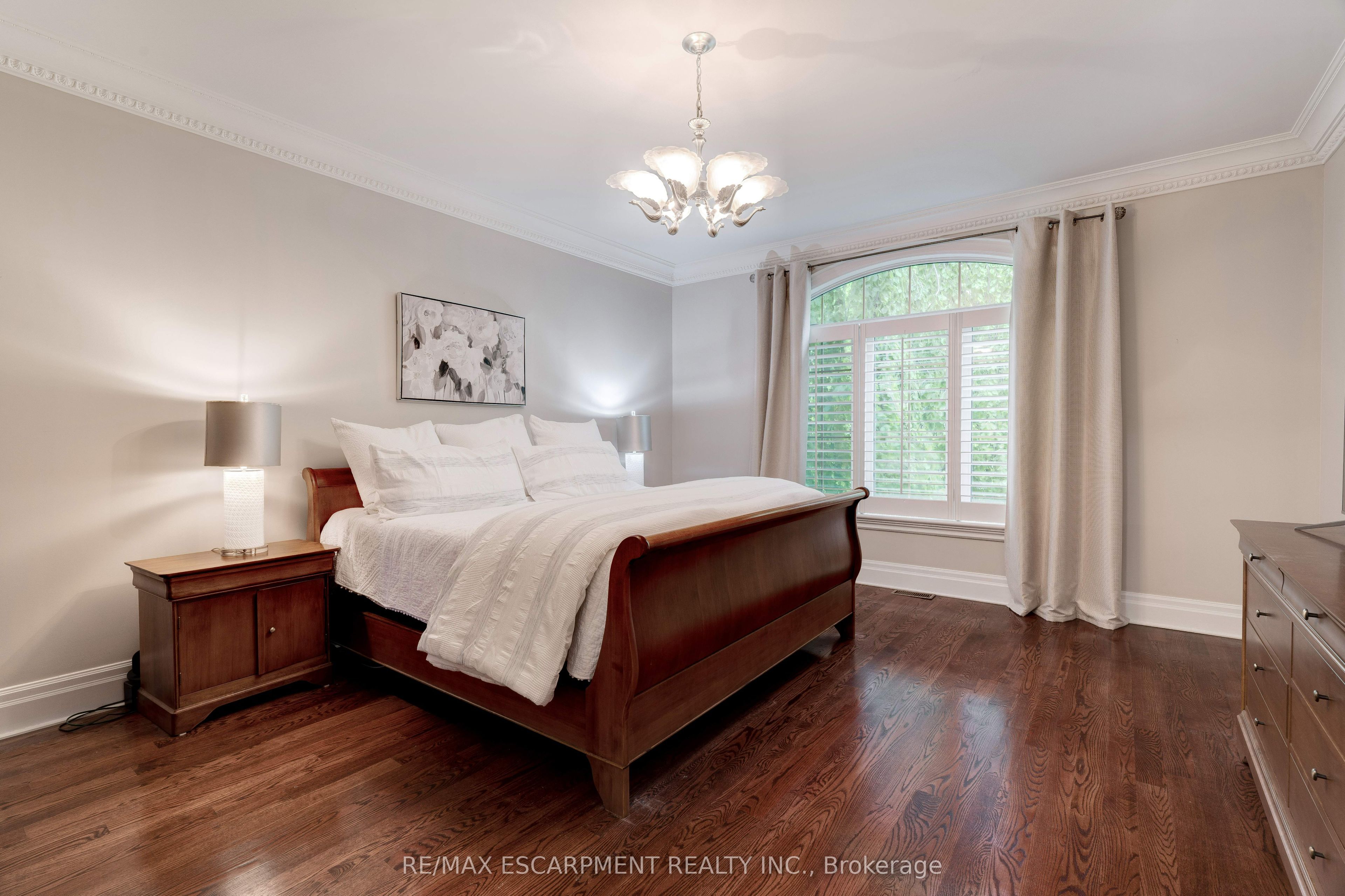 290 Shoreacres Road