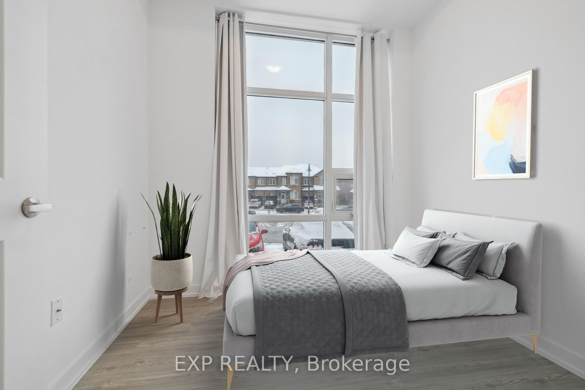 2 Bedrooms Condo at 450 Dundas,  Hamilton For sale