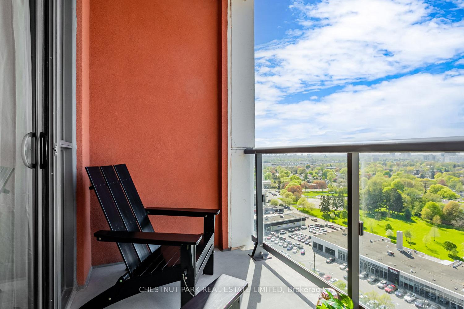 2 Bedrooms Condo at 50 Thomas Riley, Toronto For sale