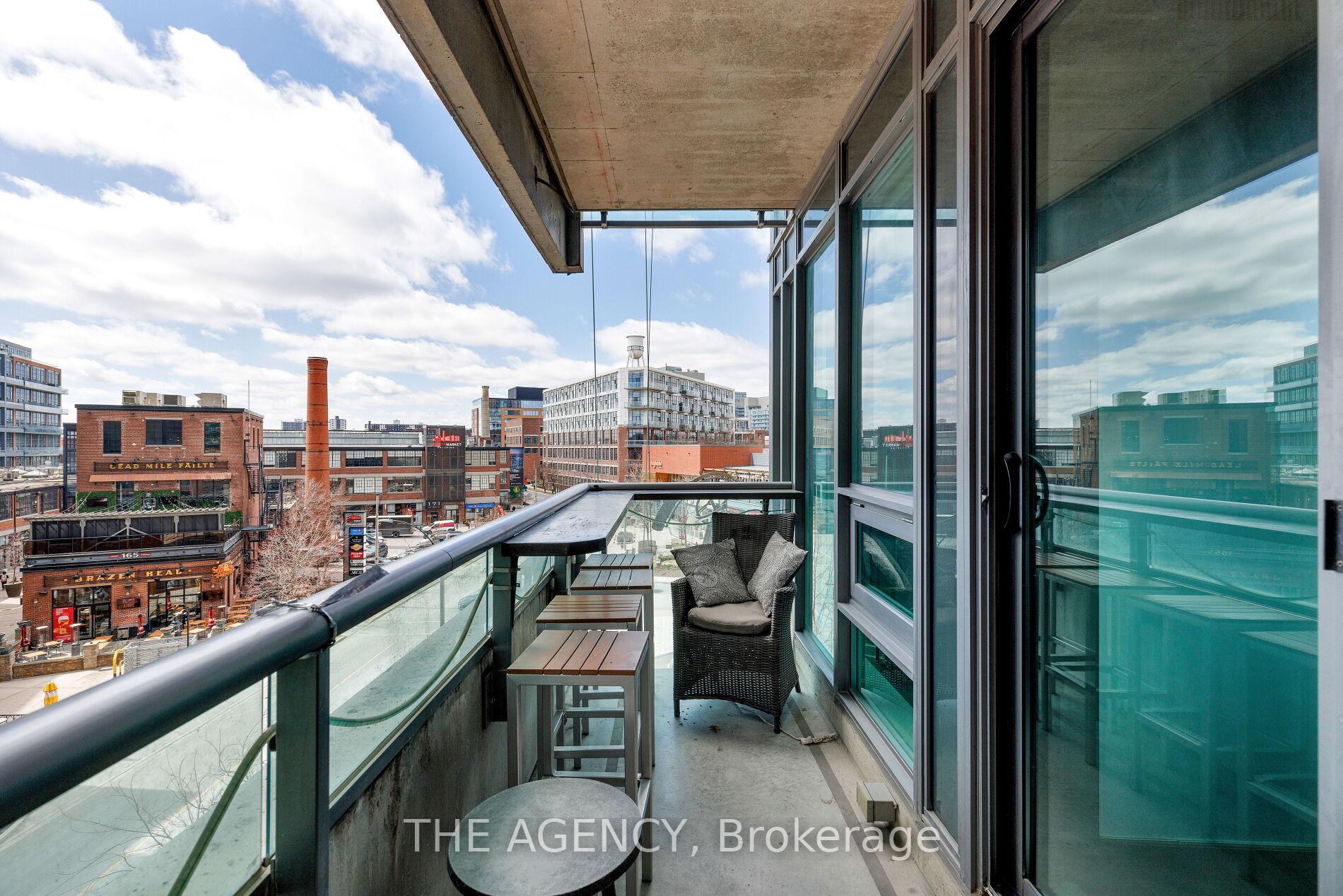 2 Bedrooms Condo at 150 E Liberty, Toronto For sale