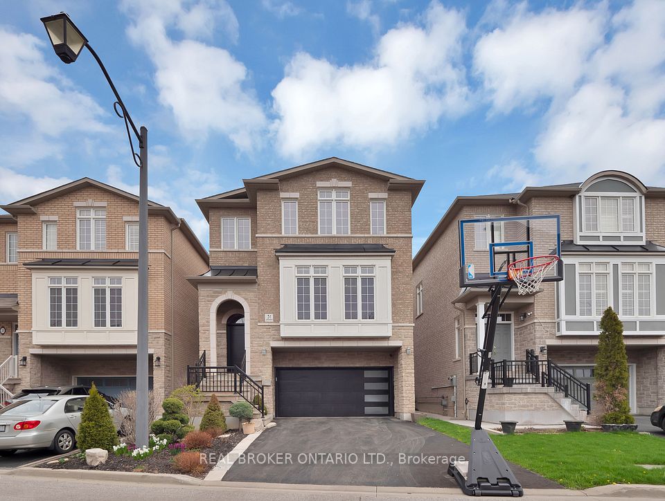 31 Mastwood
