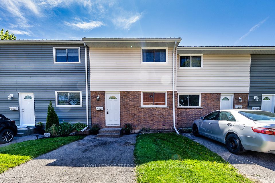 #A4 - 400 Westwood Drive, Cobourg, ON K9A 2B6