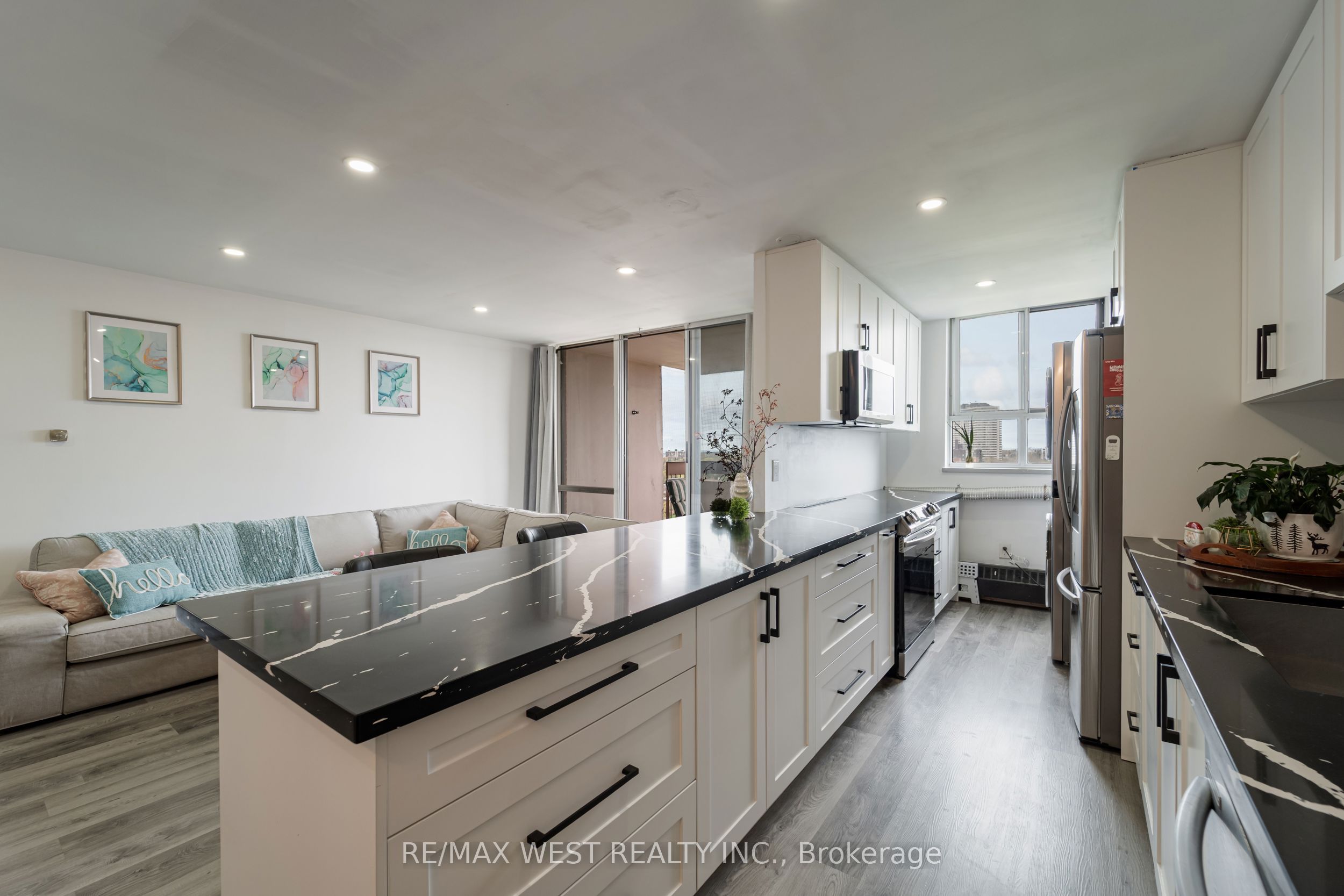 1615 Bloor Street, #1001