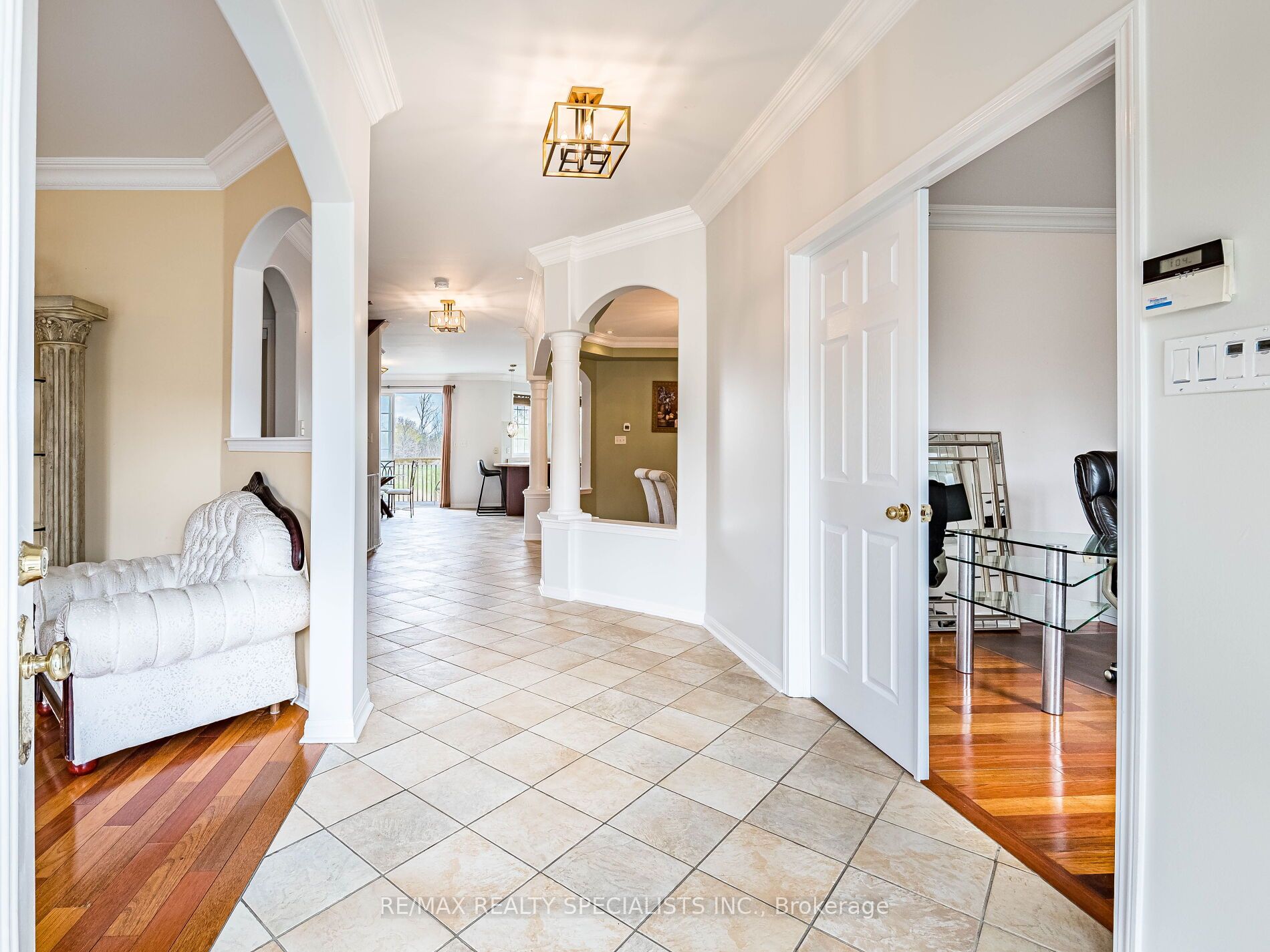 85 Bloomsbury Avenue, Brampton, ON L6P 1S6
