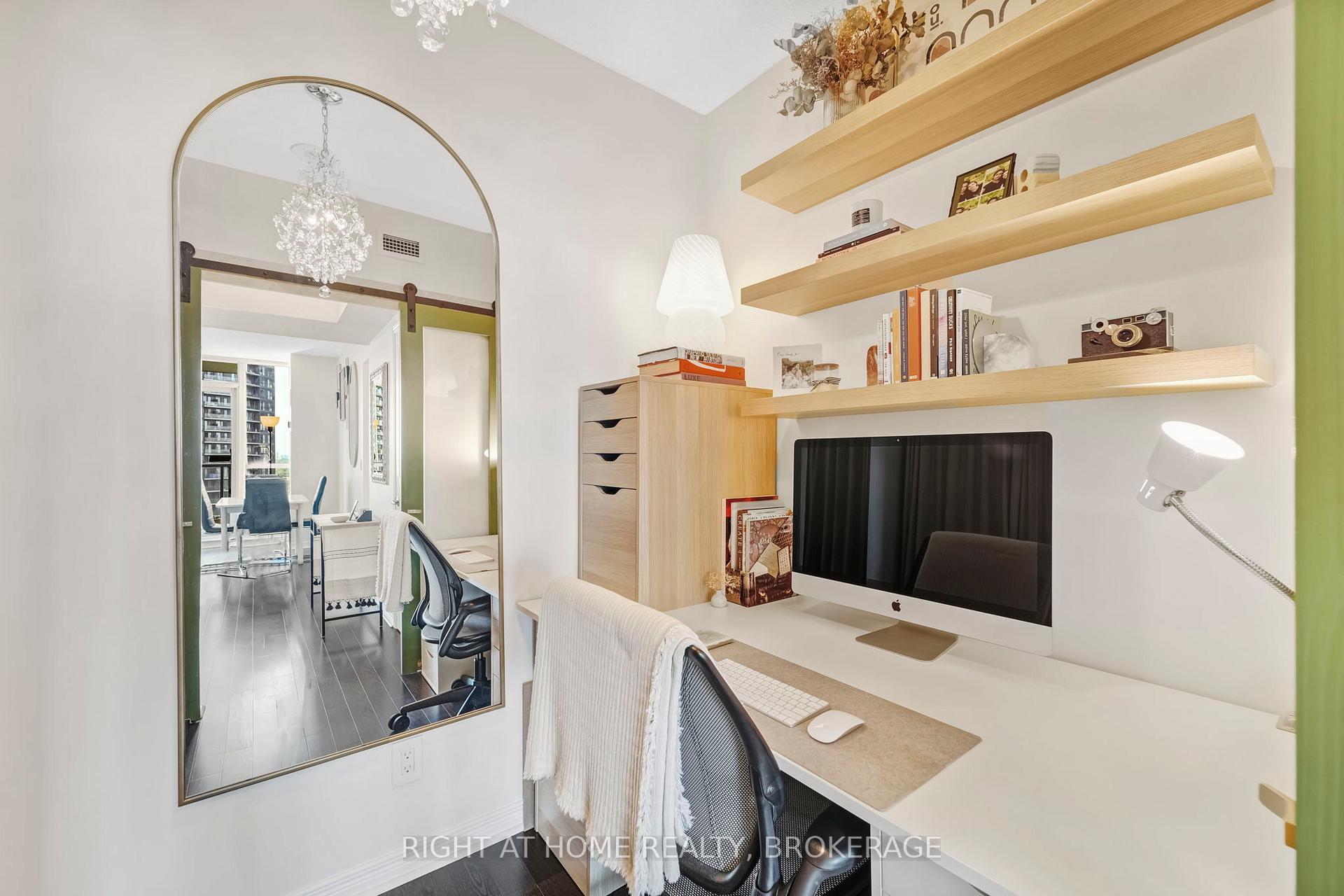 2 Bedrooms Condo at 15 Legion, Toronto For sale
