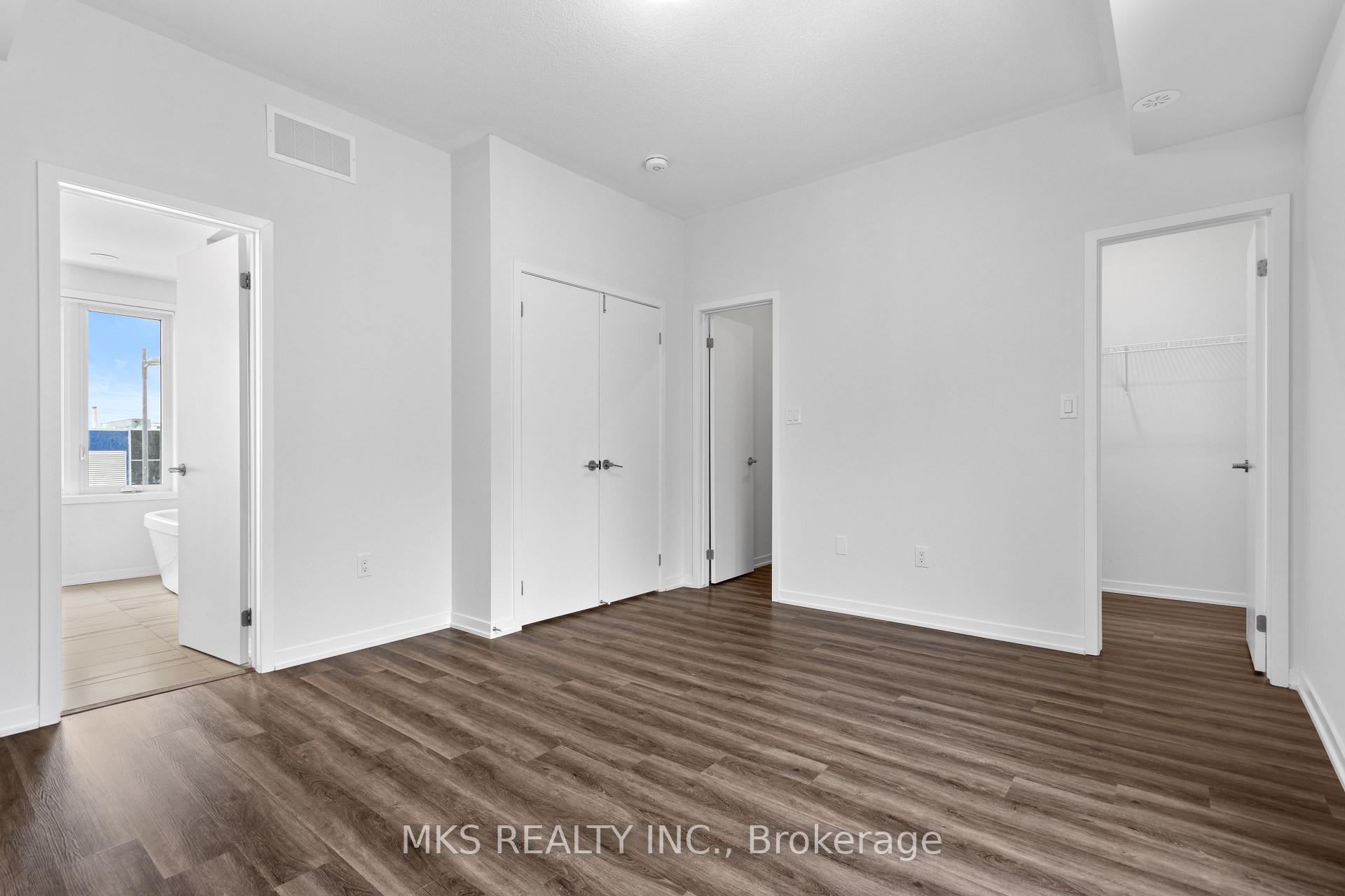 3 Bedrooms Condo at 23 Mable Smith,  Vaughan For sale