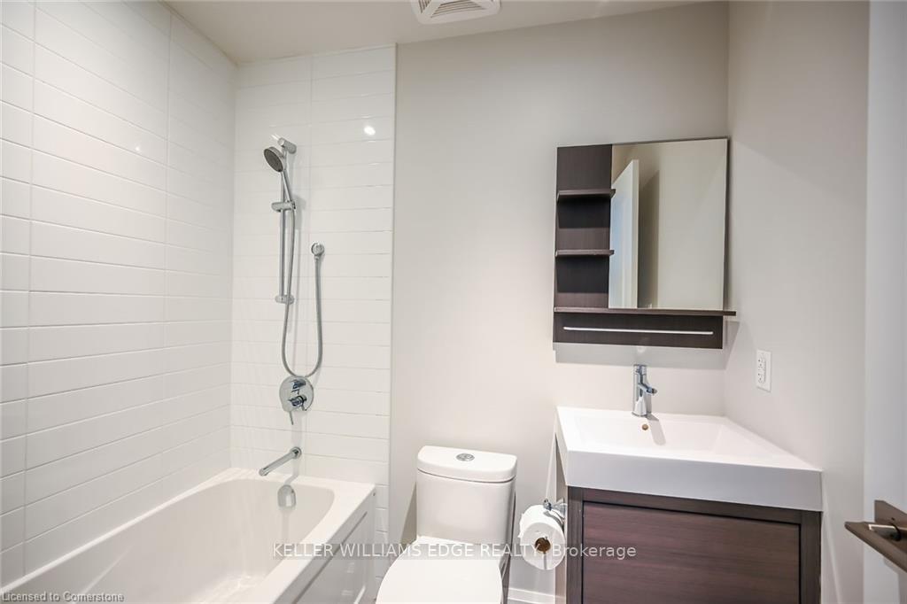 2 Bedrooms Condo at 2 King,  Hamilton For sale