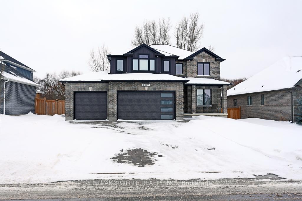 5 Foxborough Place