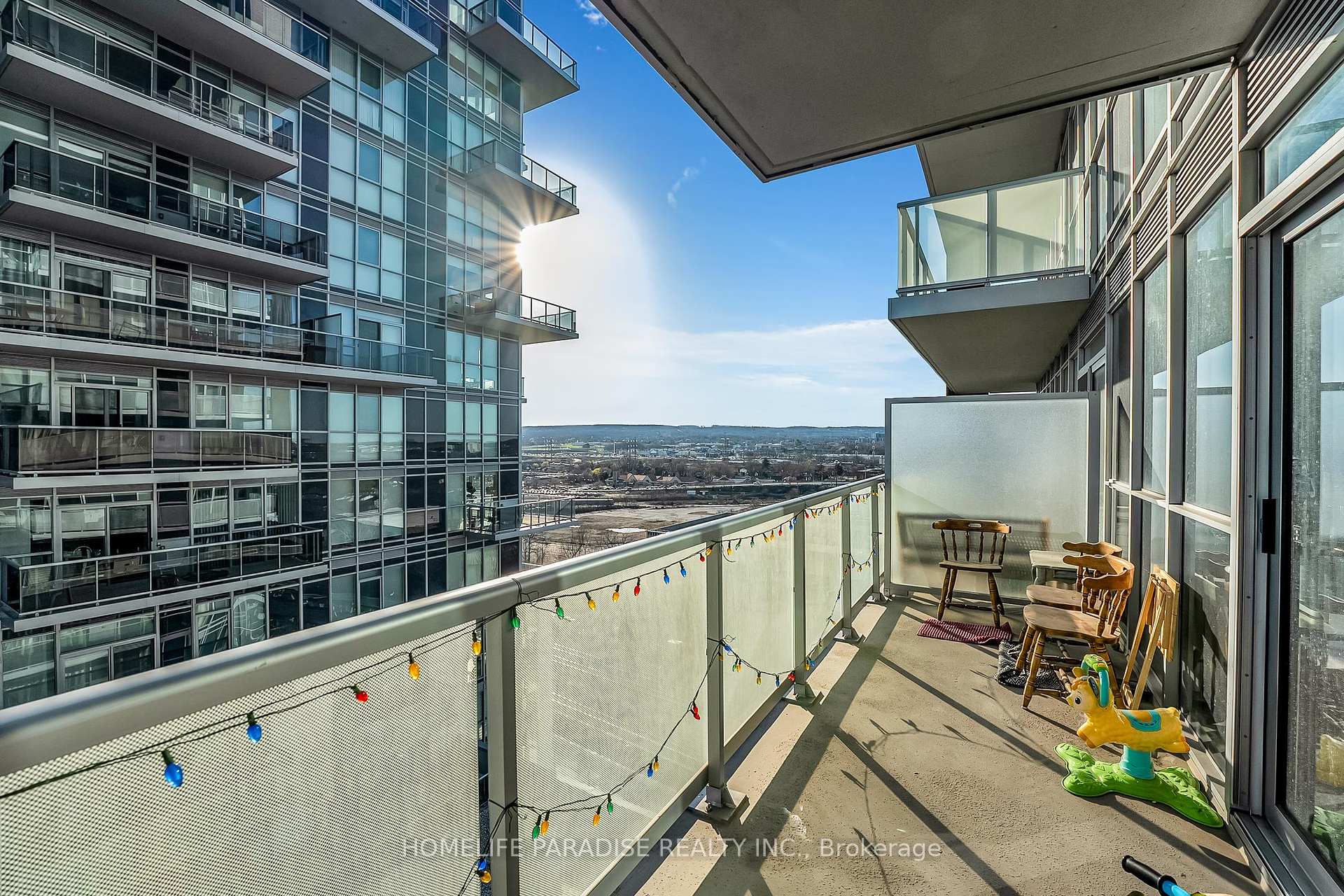 1 Bedroom Condo at 2087 Fairview,  Burlington For sale