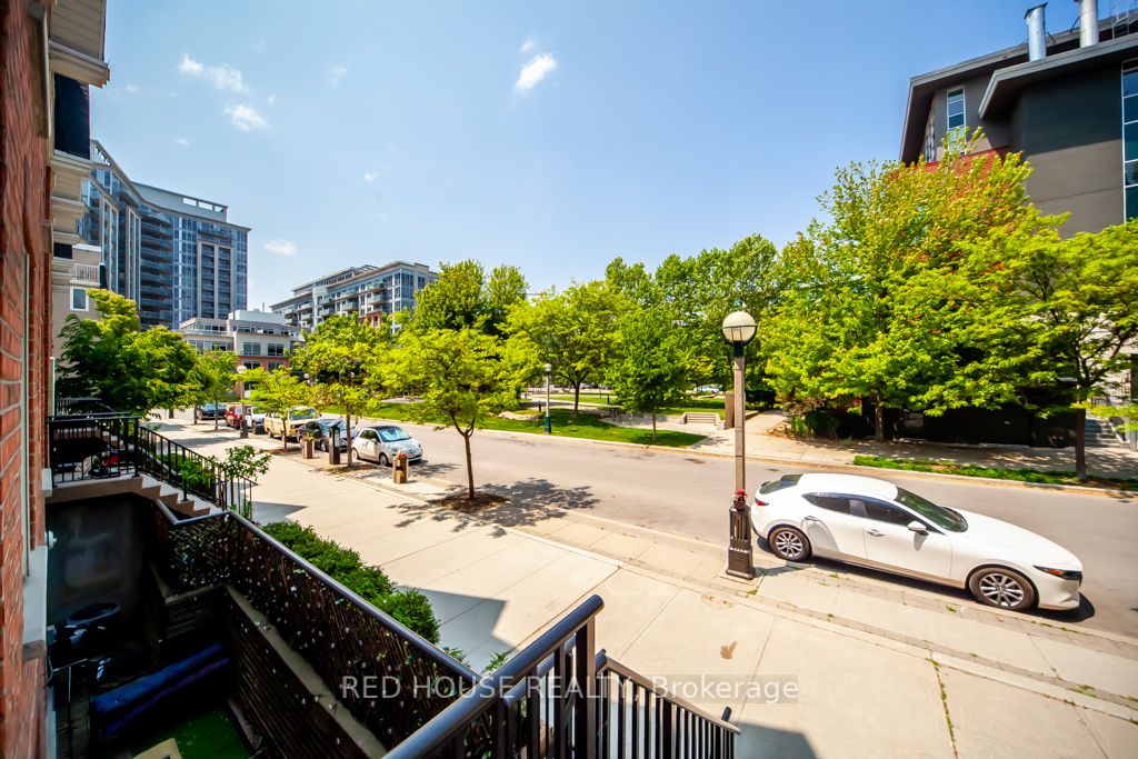 33 Canniff Street, #714