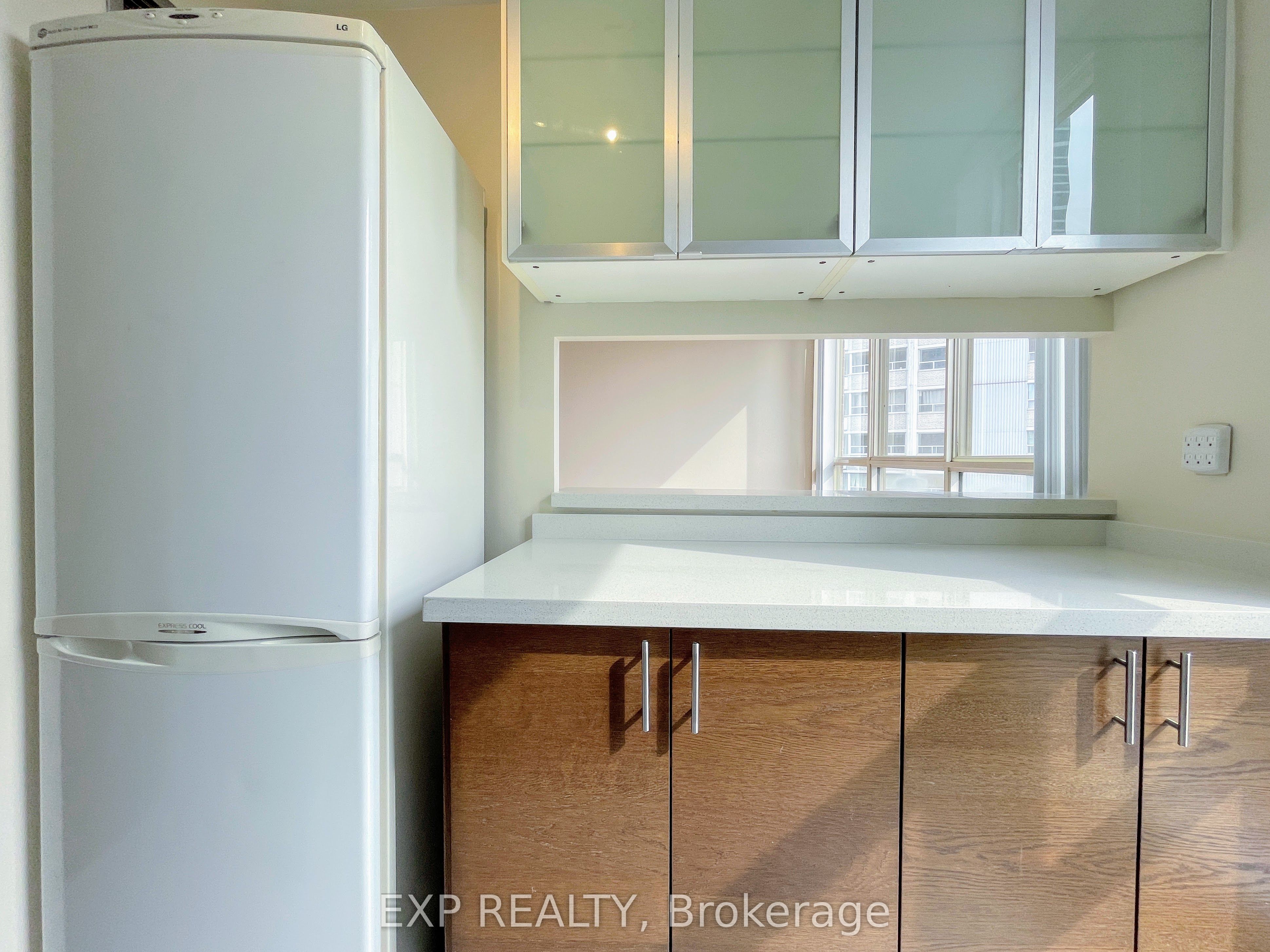 1055 Bay Street, #1802