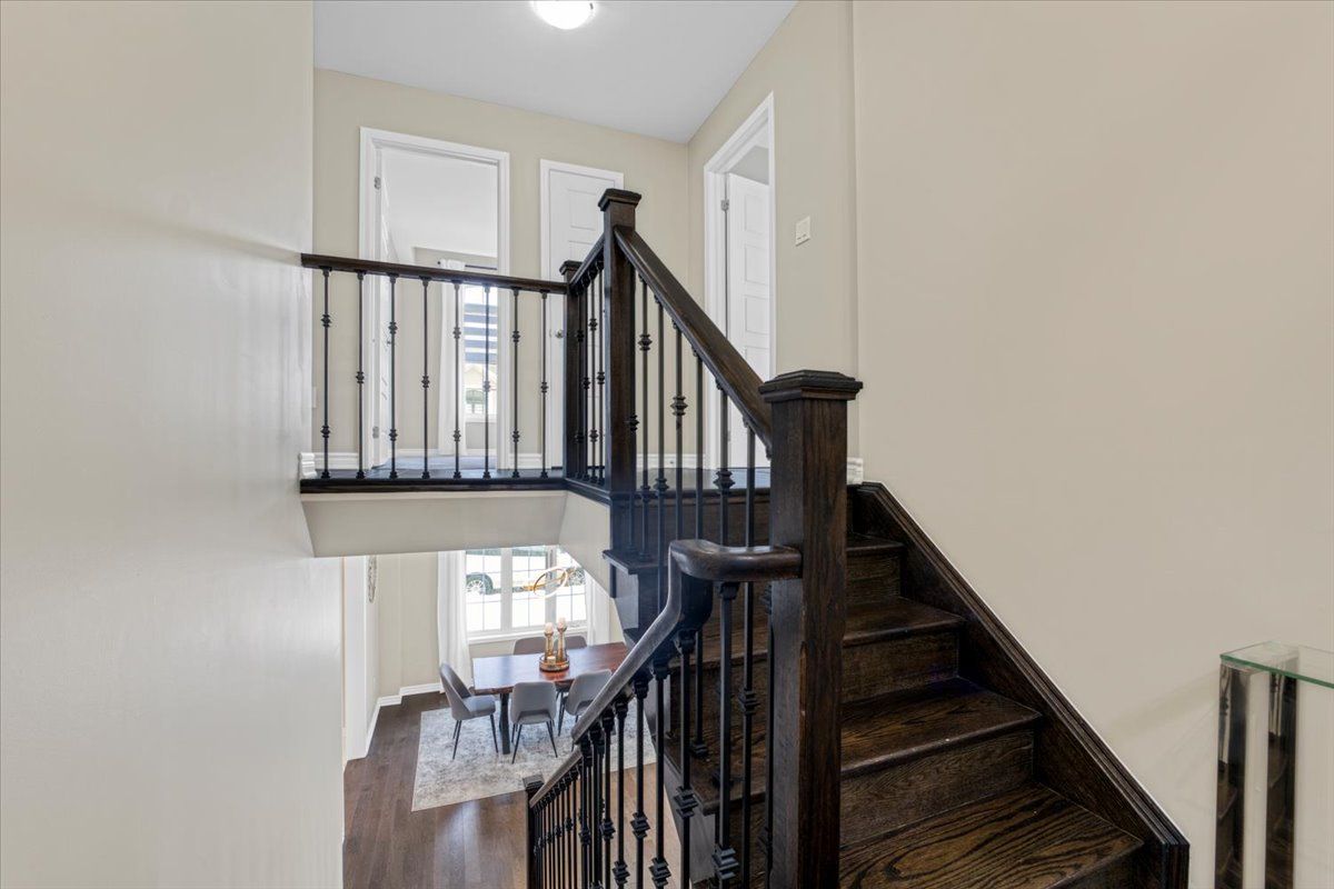 668 Kennedy Circle W