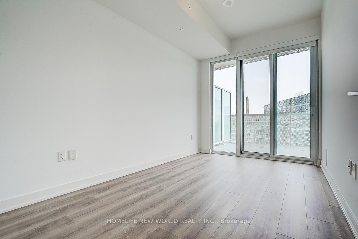 1 Bedroom Condo at 15 Queens, Toronto For sale