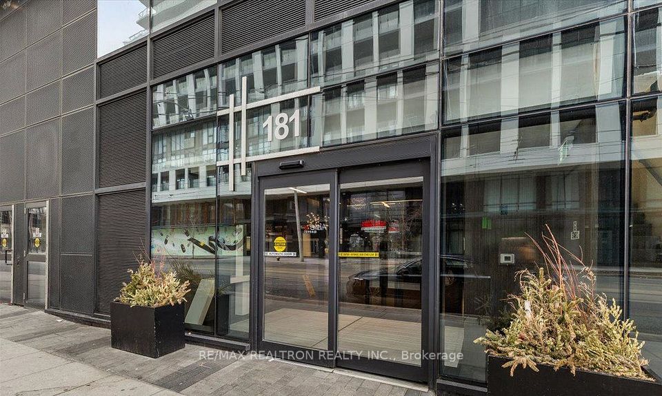 181 Dundas Street