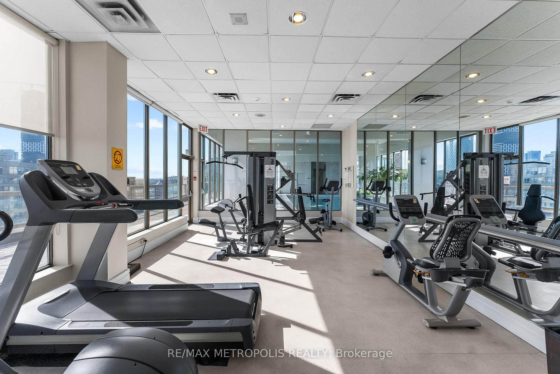 1 Bedroom Condo at 55 Elm, Mississauga For sale