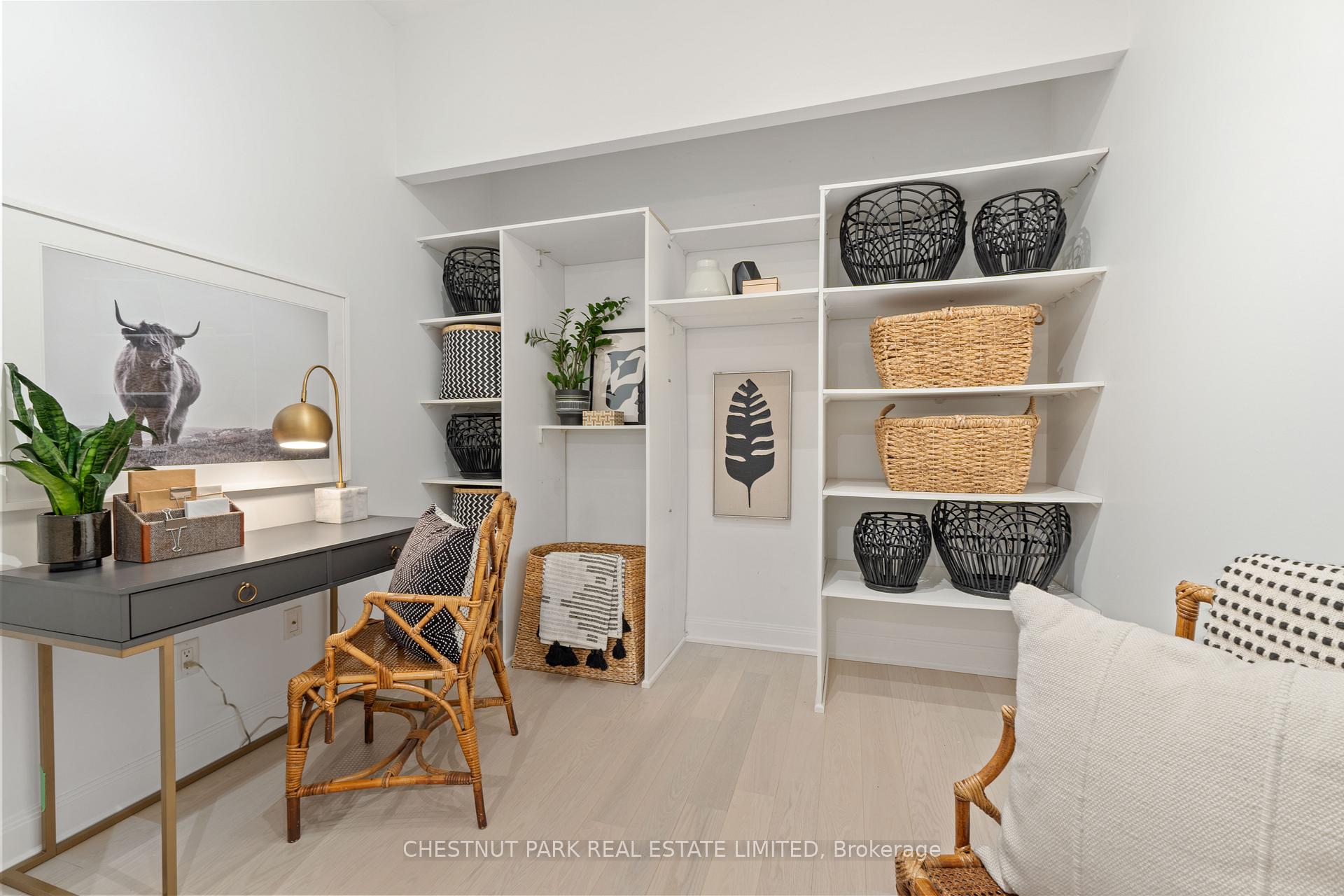 2 Bedrooms Condo at 2181 Yonge, Toronto For sale