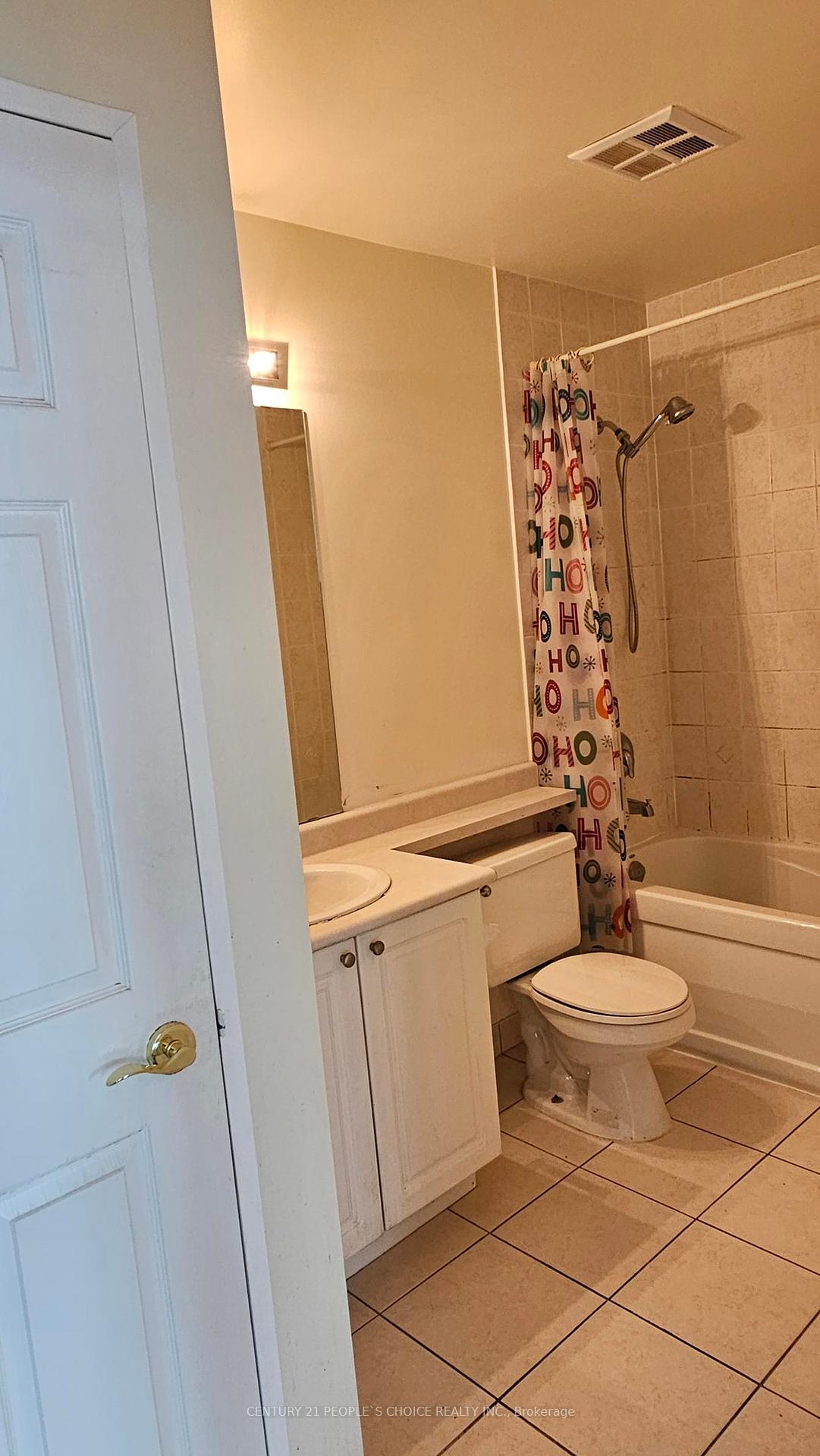 2 Bedrooms Condo at 23 Hollywood, Toronto For sale