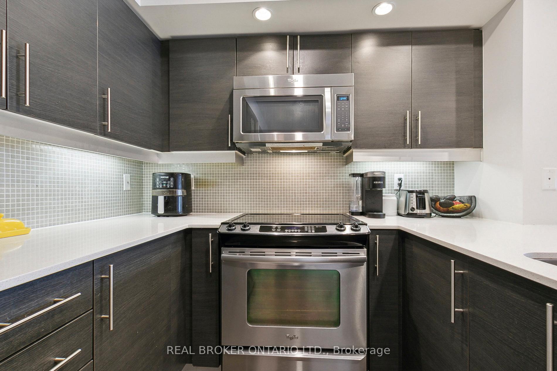 3 Bedrooms Condo at 85 East Liberty,  Toronto For sale