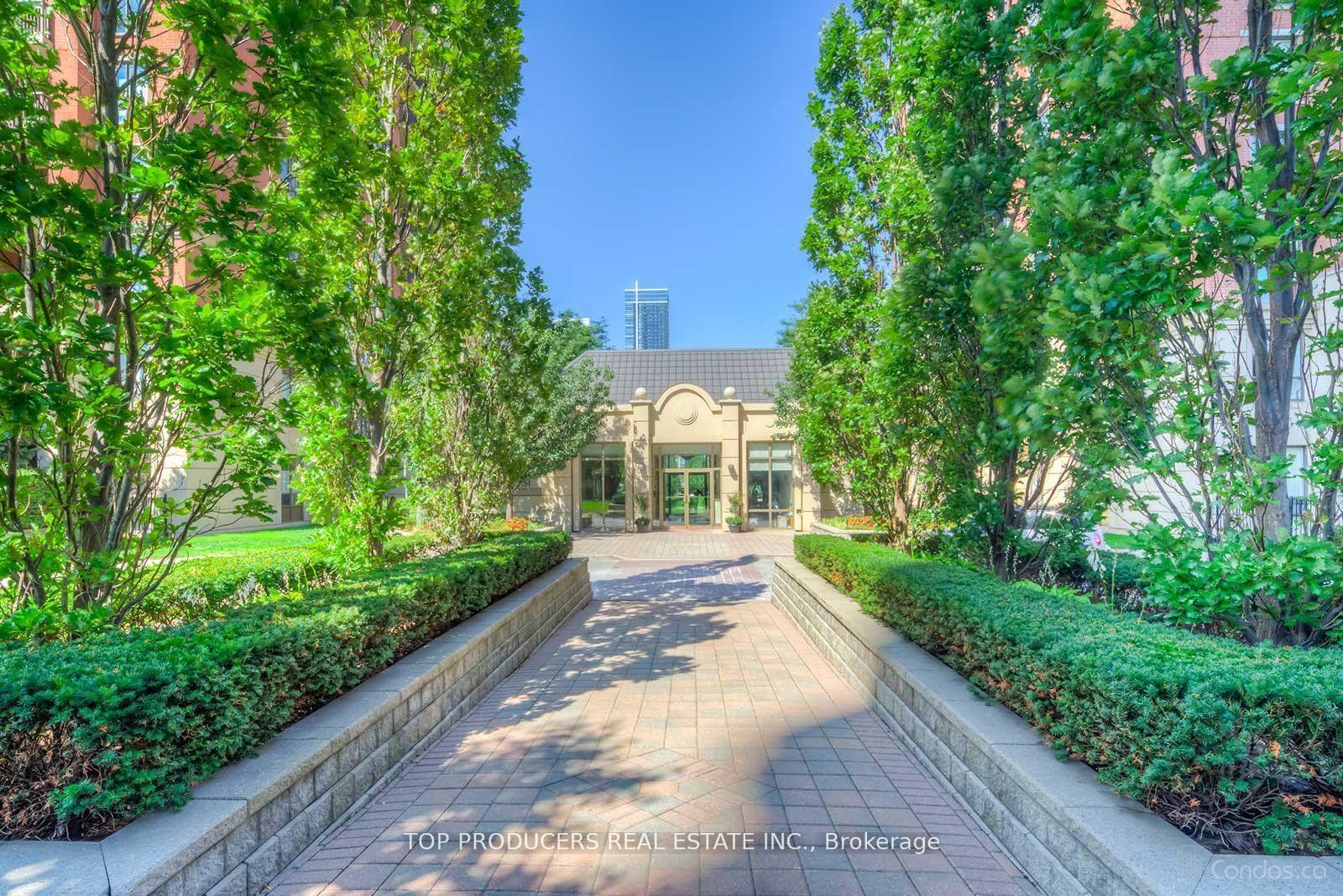 1 Bedroom Condo at 51 Harrison Garden,  Toronto For sale