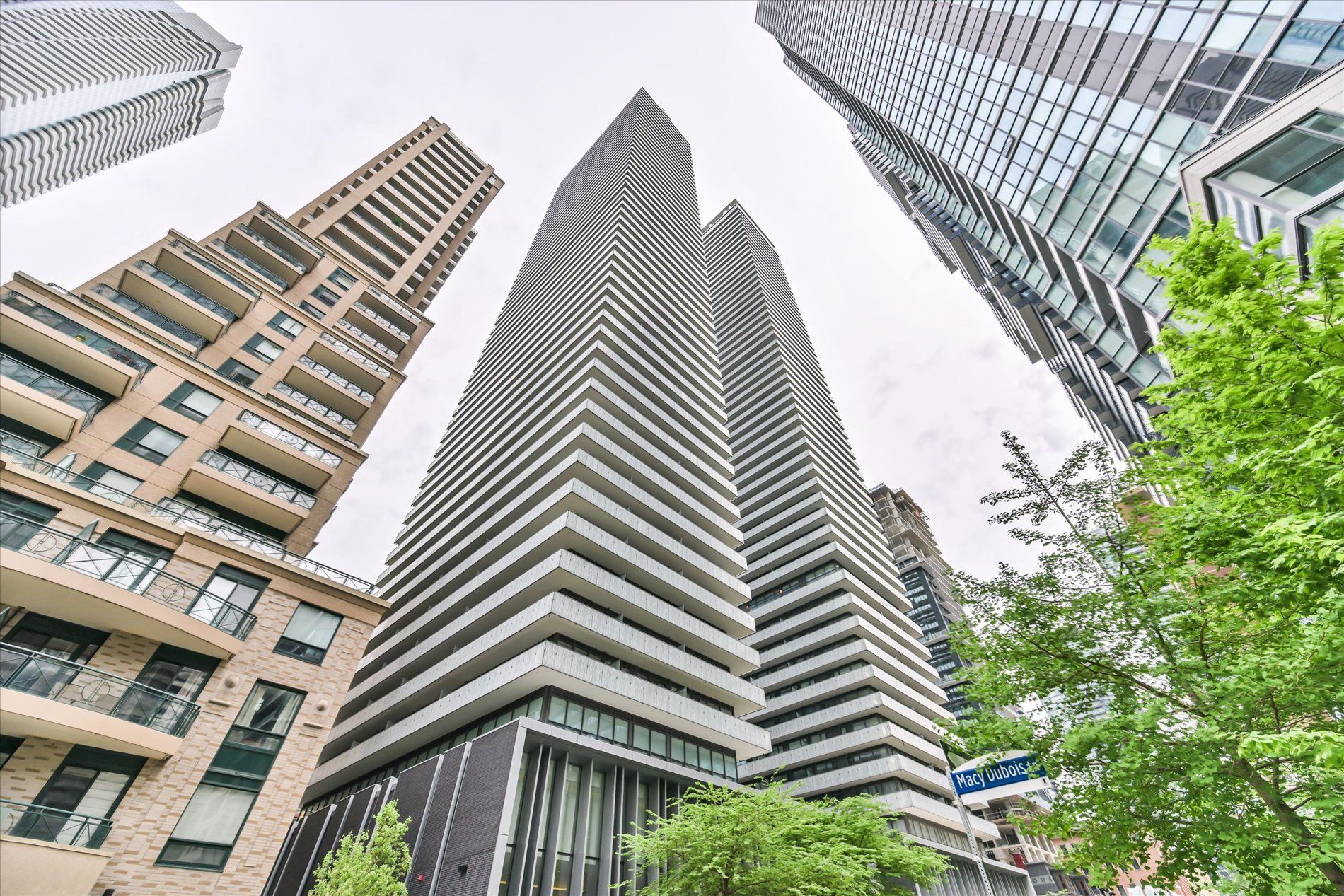 42 Charles Street Unit# LPH4901 Toronto C08 Ontario M4Y 1N3