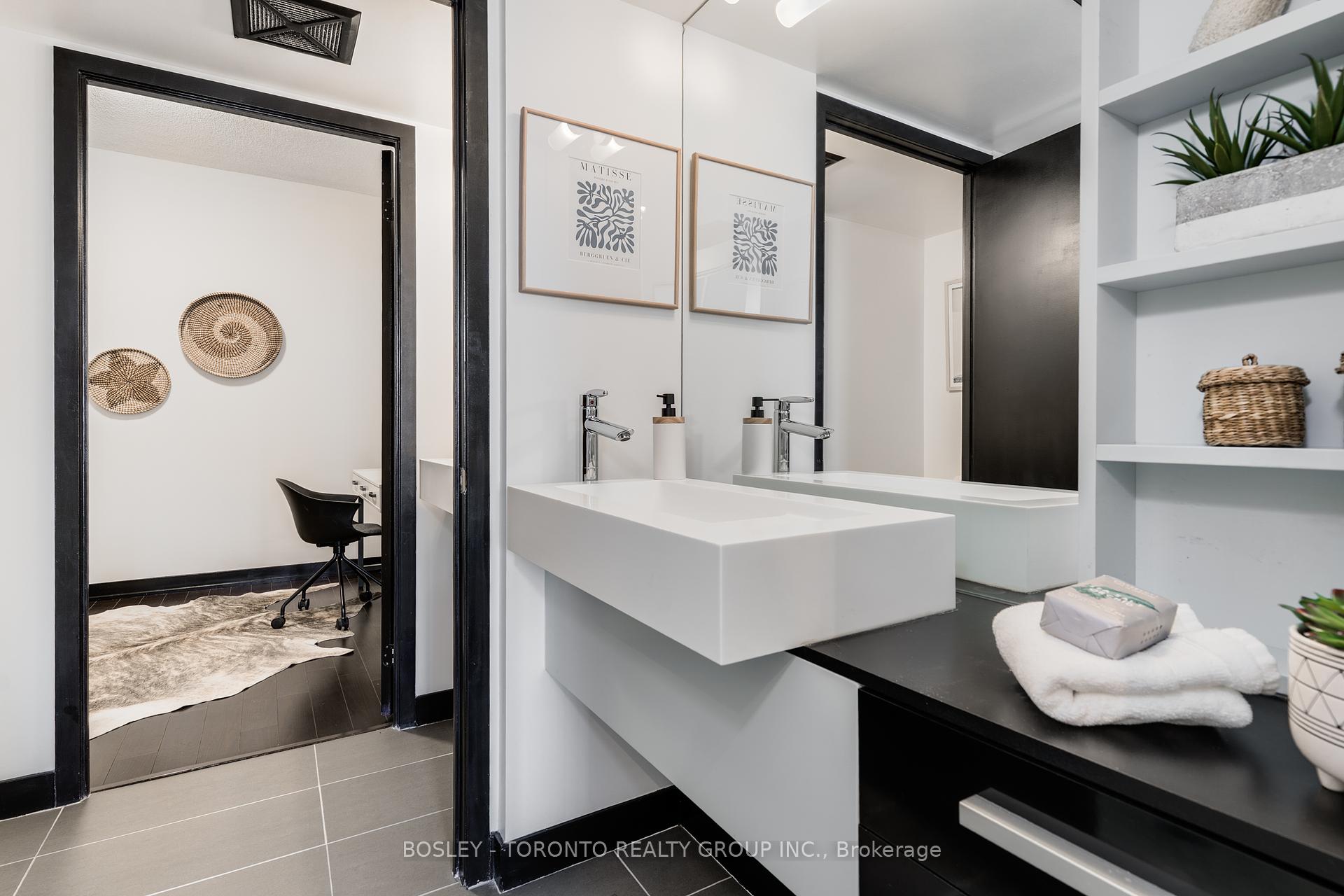 2 Bedrooms Condo at 38 Dan Leckie, Toronto For sale