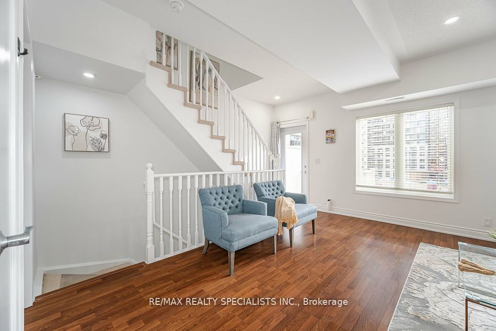 5 Richgrove Drive, #212