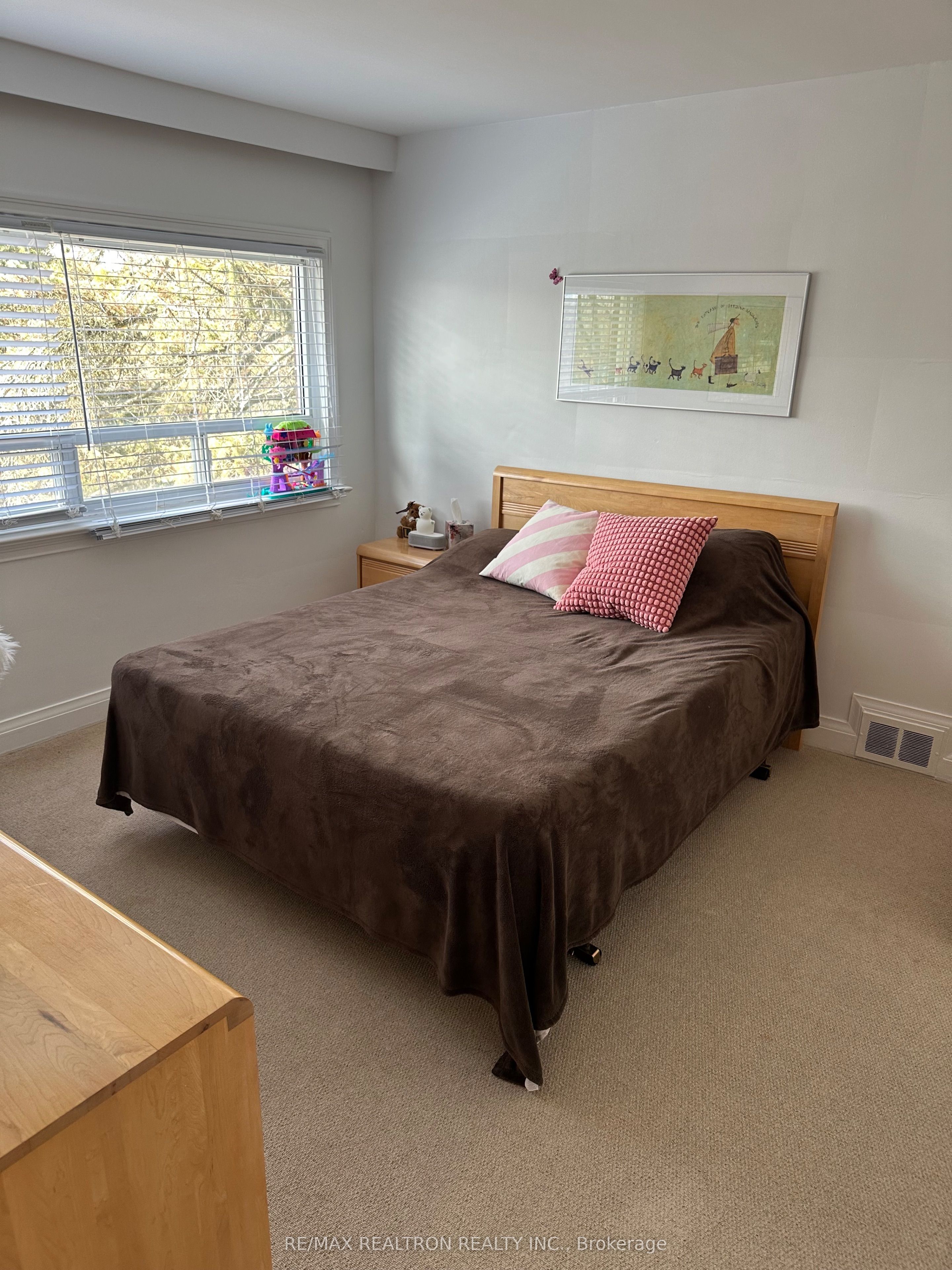252 Ellis Avenue, Toronto W01 High Park-Swansea
