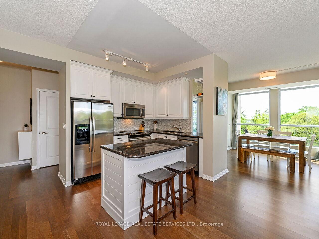 2 Bedrooms Condo at 628 Fleet, Toronto For sale